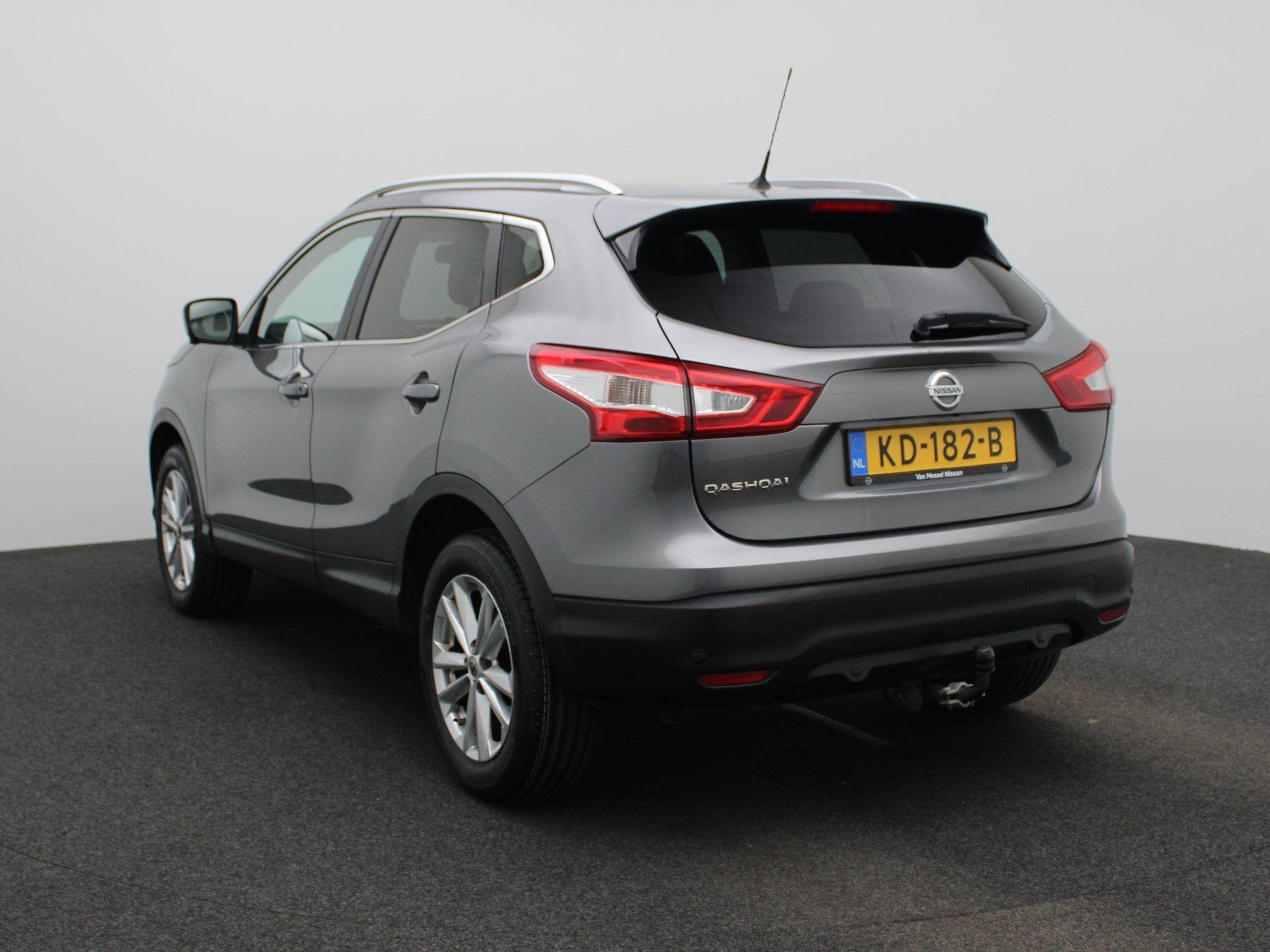 Nissan Qashqai 1.2 N-Connecta | Airco | Achteruitrijcamera |, Auto's, Voorwielaandrijving, 12 maanden, Stof, Gebruikt