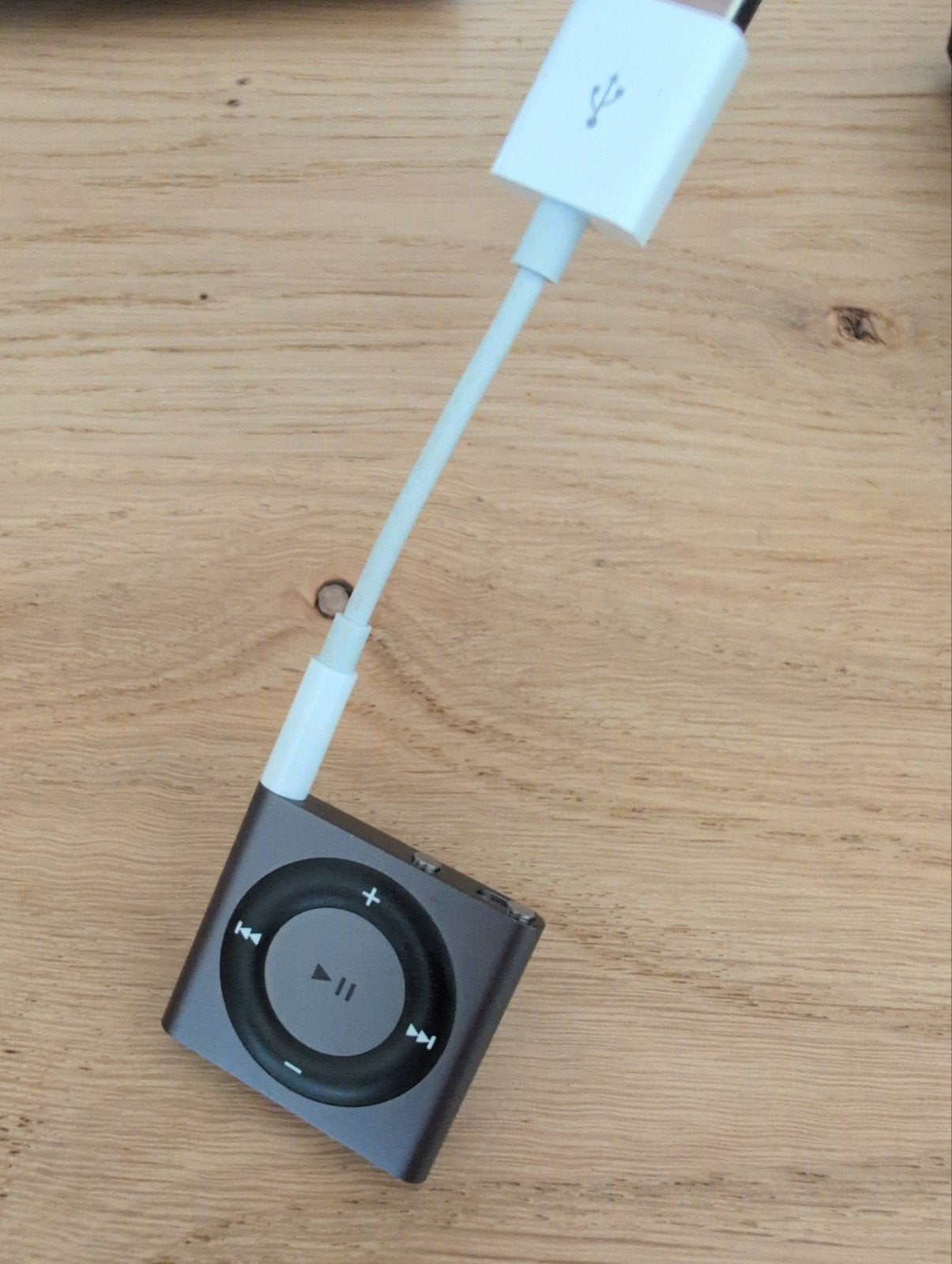 iPod shuffle 4e generatie - Zo goed als nieuw, Audio, Tv en Foto, Mp3-spelers | Apple iPod, Ophalen of Verzenden, Zo goed als nieuw