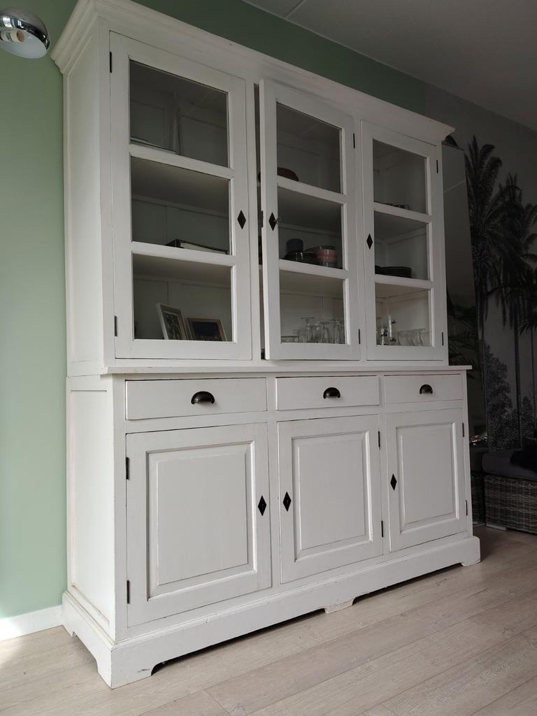 Witte buffetkast in goede staat, Huis en Inrichting, Kasten | Buffetkasten, Met deur(en), 150 tot 200 cm, Ophalen of Verzenden