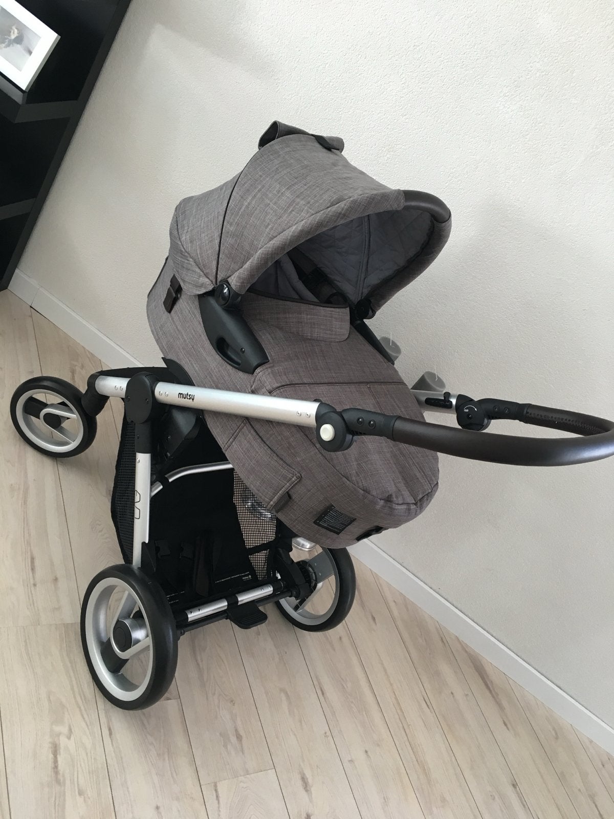 Mutsy Igo kinderwagen met reiswieg - Grijs, Ophalen, Gebruikt, Combiwagen, Met reiswieg