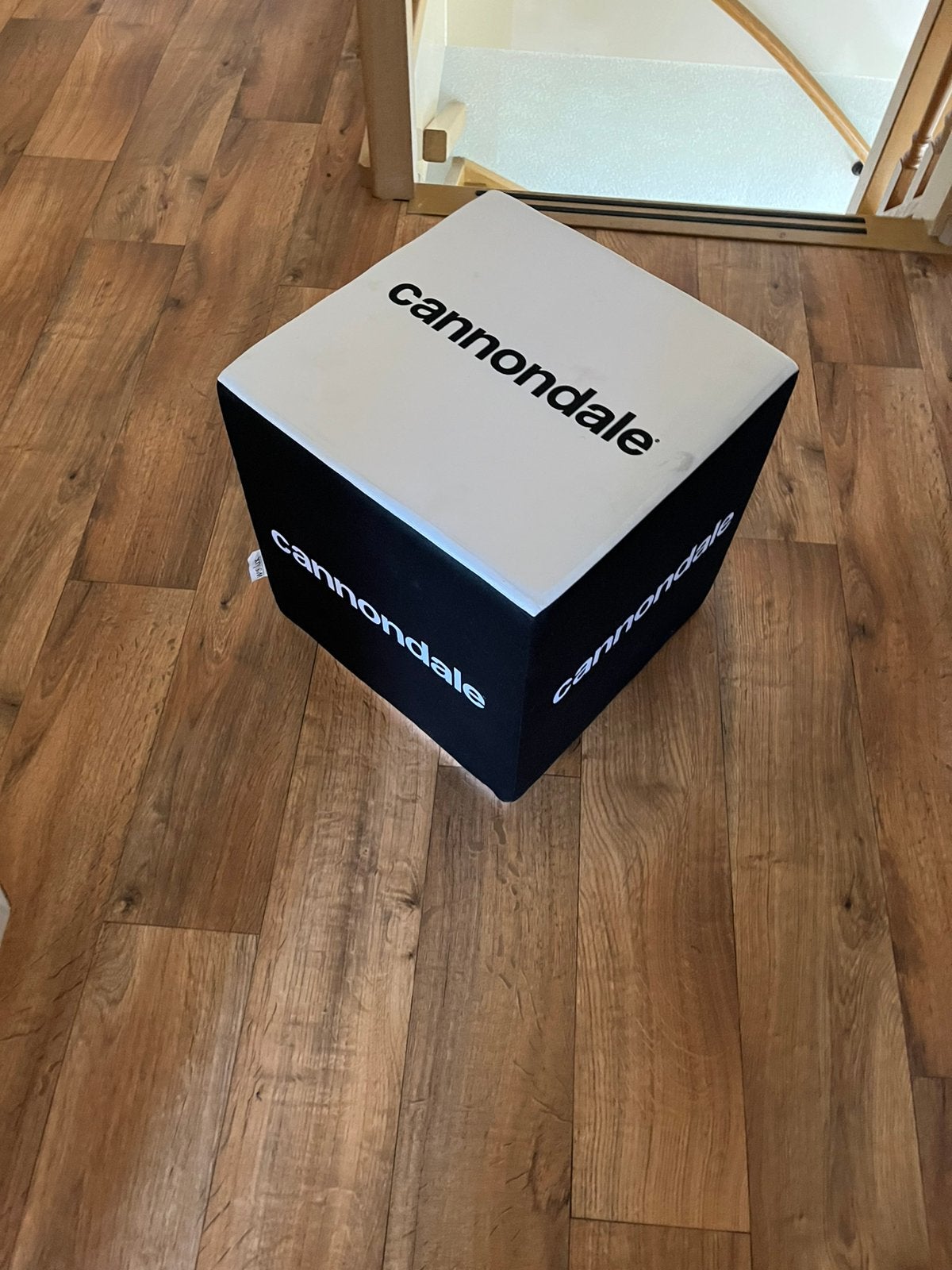Poef cannondale, Doos, 100 cm of meer, 60 cm of meer, Minder dan 35 cm