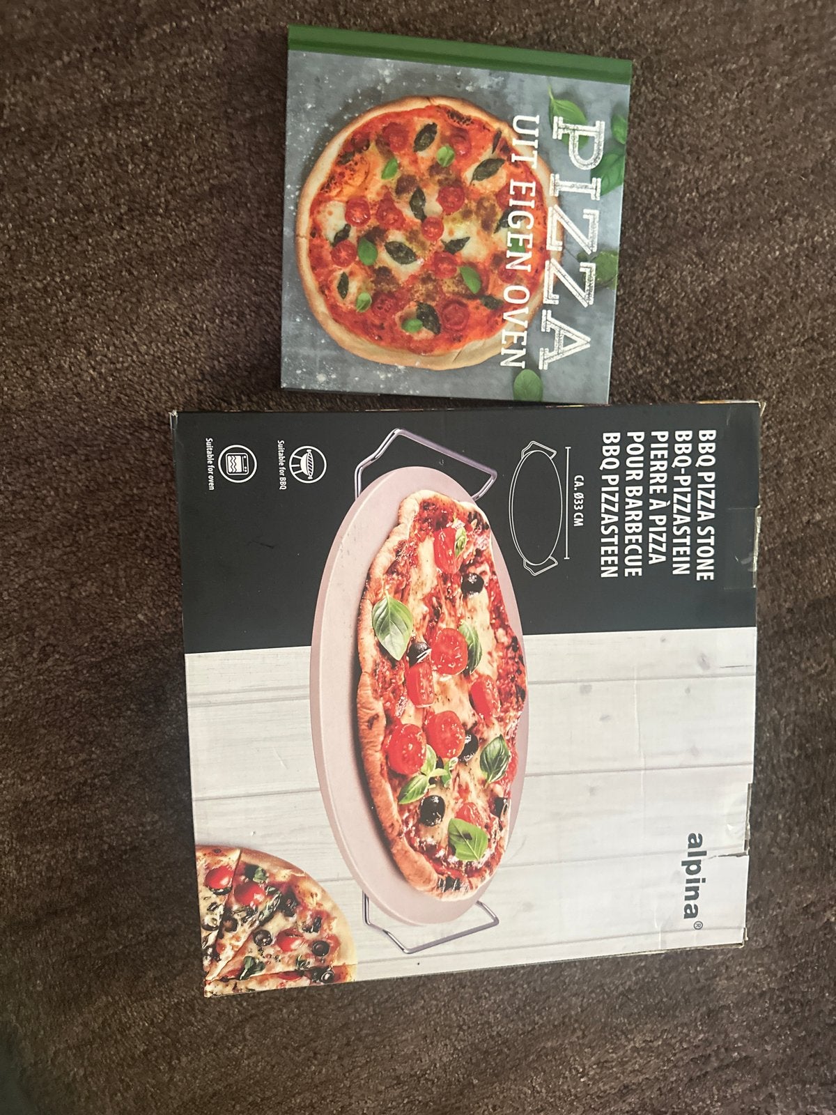 Pizzaset: Pizzasteen (Alpina) en kookboek (Pizza uit eigen o, Ophalen of Verzenden, Nieuw, Italië, Hoofdgerechten