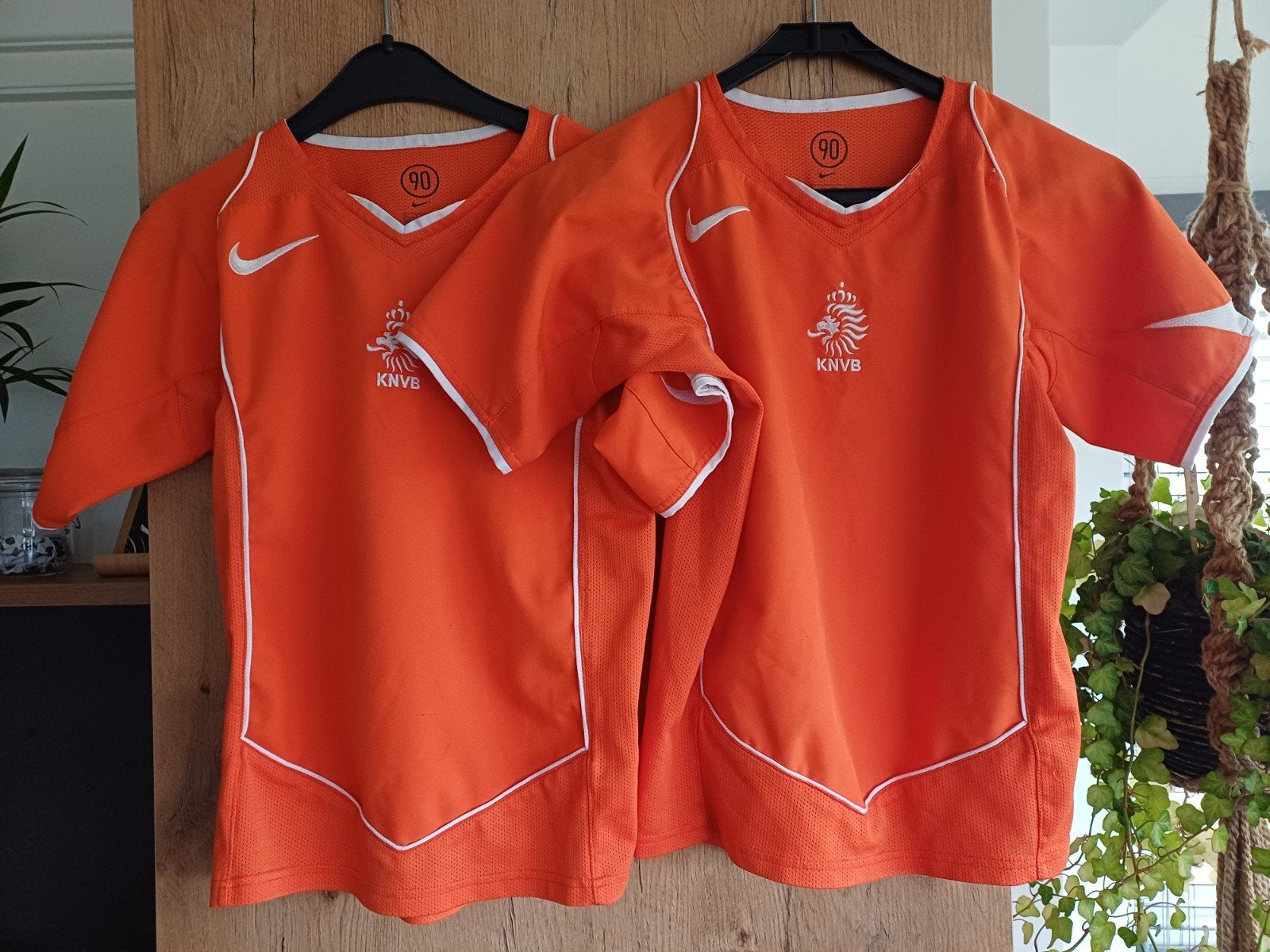 2 x Gelijk KNVB Voetbalshirt Nederland maat 128-140 € 15, Ophalen, Nieuw, Kleding