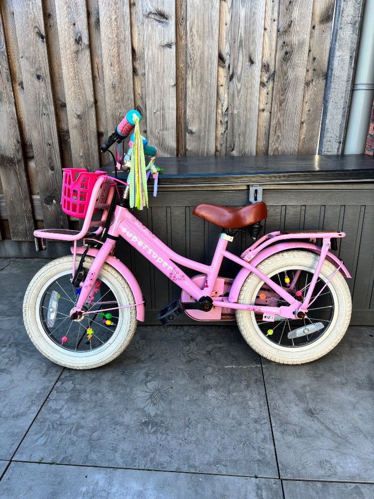 Roze 12 inch fiets, Fietsen en Brommers, Ophalen, Terugtraprem, Gebruikt, Minder dan 16 inch