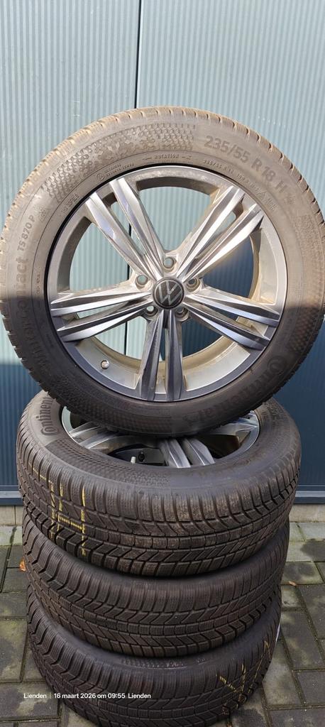 Winterbanden met velgen VW Tiguan 5x112 ET38 57.1, Ophalen, 18 inch, Gebruikt, Banden en Velgen
