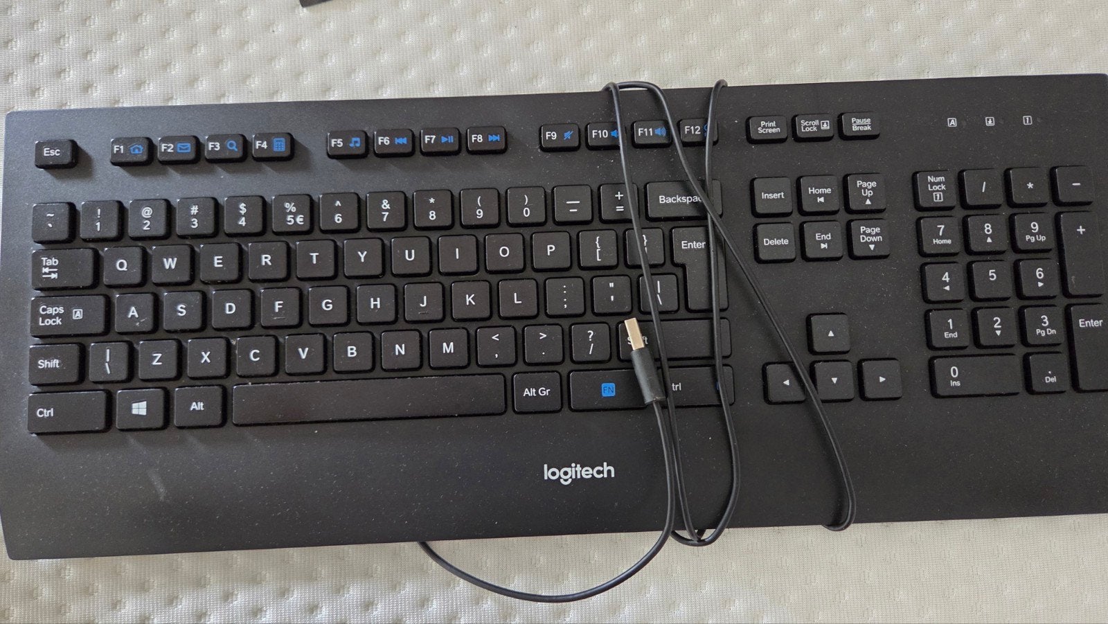 Logitech K280e Bedraad Toetsenbord Qwerty, Computers en Software, Toetsenborden, Ophalen
