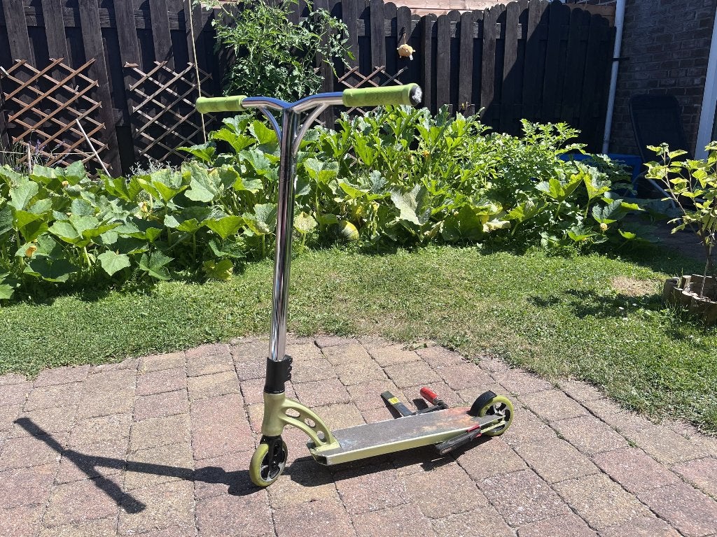 Madd Gear MGP VX6 stuntstep groen, Fietsen en Brommers, Steps, Ophalen, Gebruikt, Gewone step, Madd Gear MGP