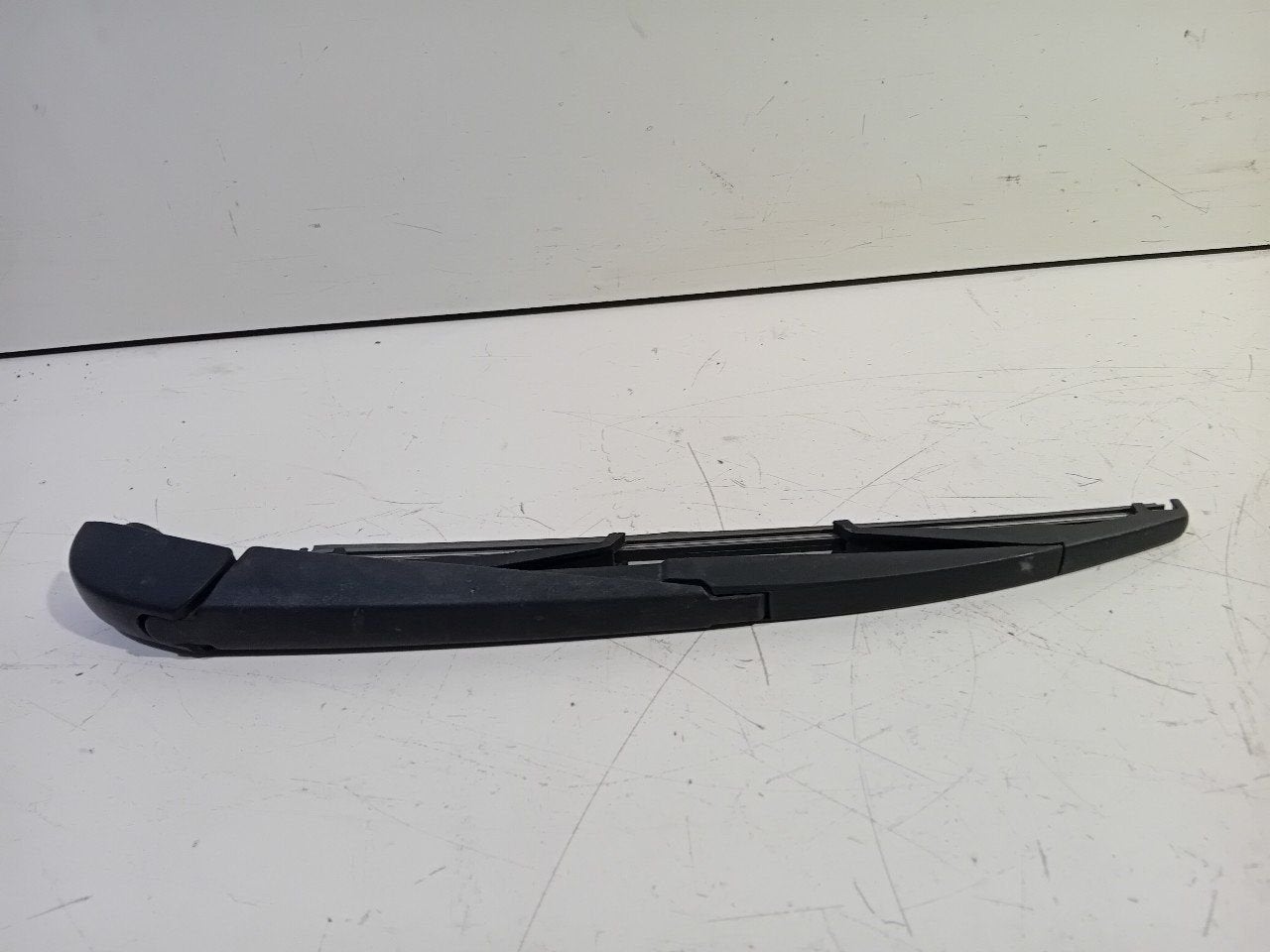 Ruitenwisserarm achterruit Peugeot 108, Onderdelen@venauto.nl, Van der Ven Autorecycling B.V., Gebruikt, Ettenseweg 76, 4706 PB Roosendaal, The Netherlands