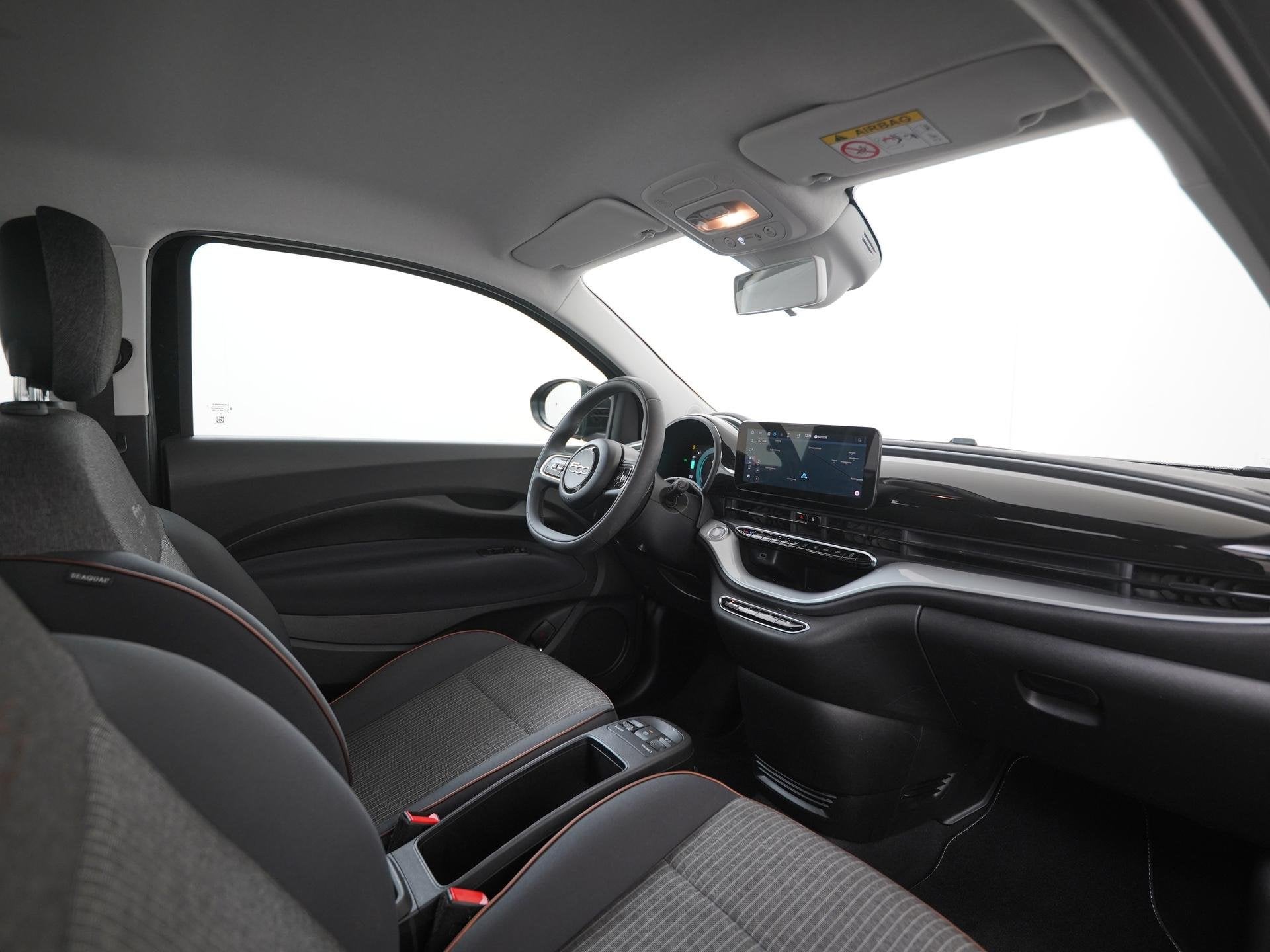 Fiat 500e Icon 42 kWh | SOH 93% | CarPlay | Navigatie | 16", Auto's, 12 maanden, Stof, 93 %, 4 stoelen