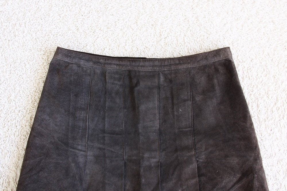 Prachtige Suede Arma Rok 2 (Maat 38) € 45,-, Kleding | Dames, Bruin, Ophalen of Verzenden, Zo goed als nieuw, Boven de knie
