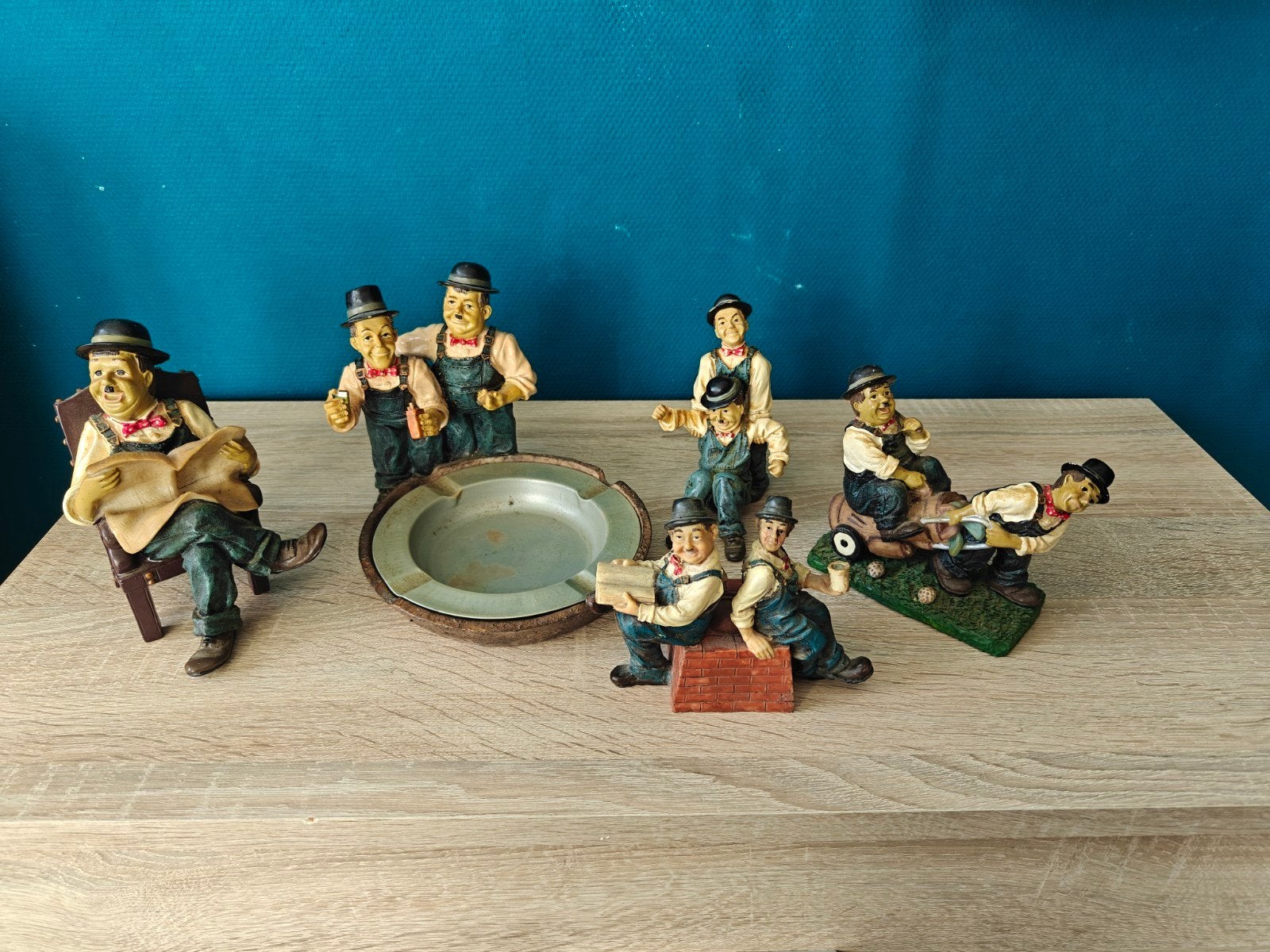 Laurel & Hardy beeldjes met asbak, Verzamelen, Ophalen of Verzenden, Gebruikt