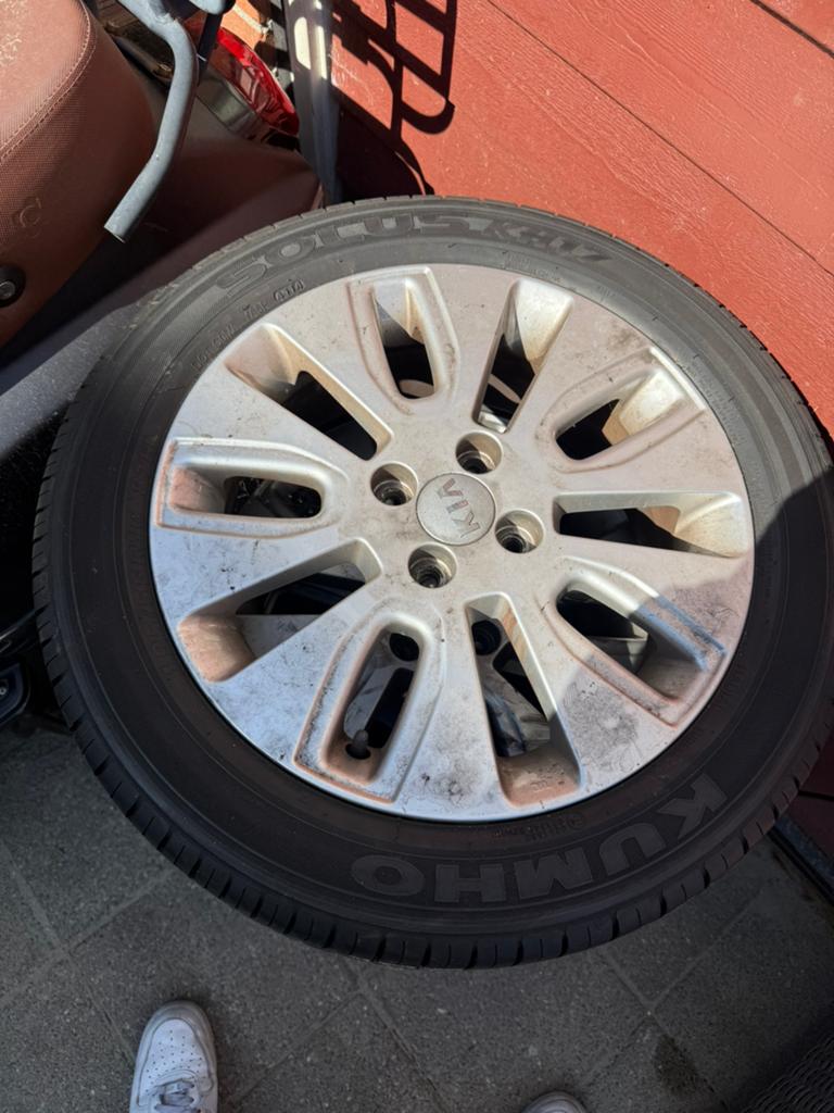 Kia rio velgen 16inch zomerbanden 4x100, Ophalen of Verzenden, Gebruikt