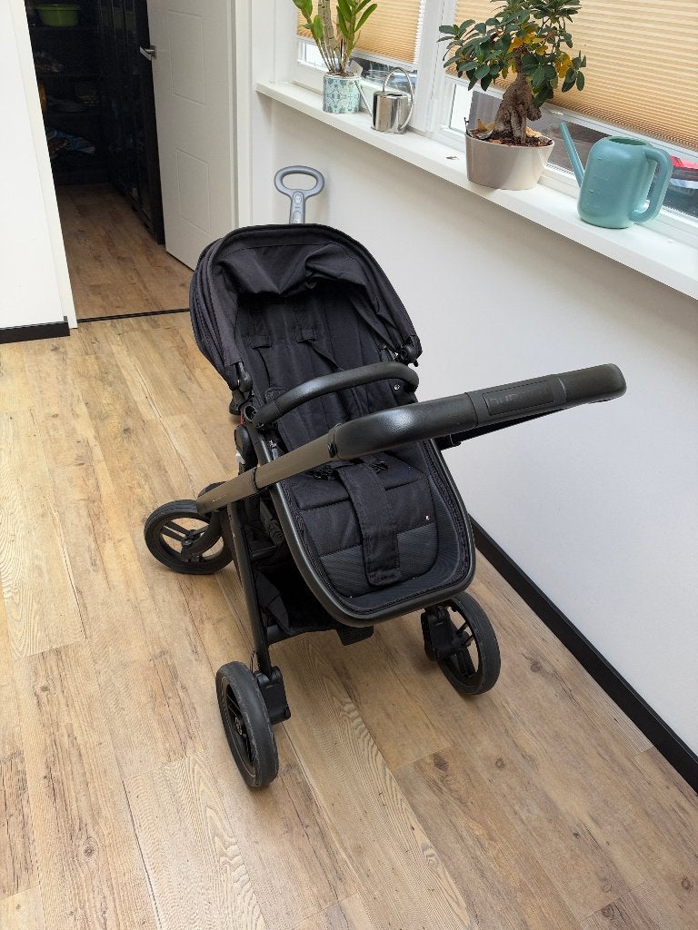 Dubatti kinderwagen met reiswieg, Gebruikt, Luchtbanden, Combiwagen, Ophalen