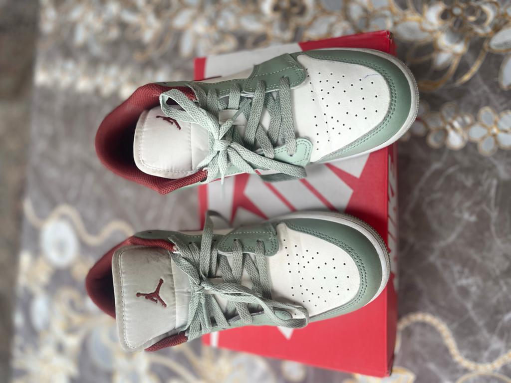 Nike jordan schoenen, Kinderen en Baby's, Kinderkleding | Schoenen en Sokken, Ophalen of Verzenden, Zo goed als nieuw, Jongen of Meisje