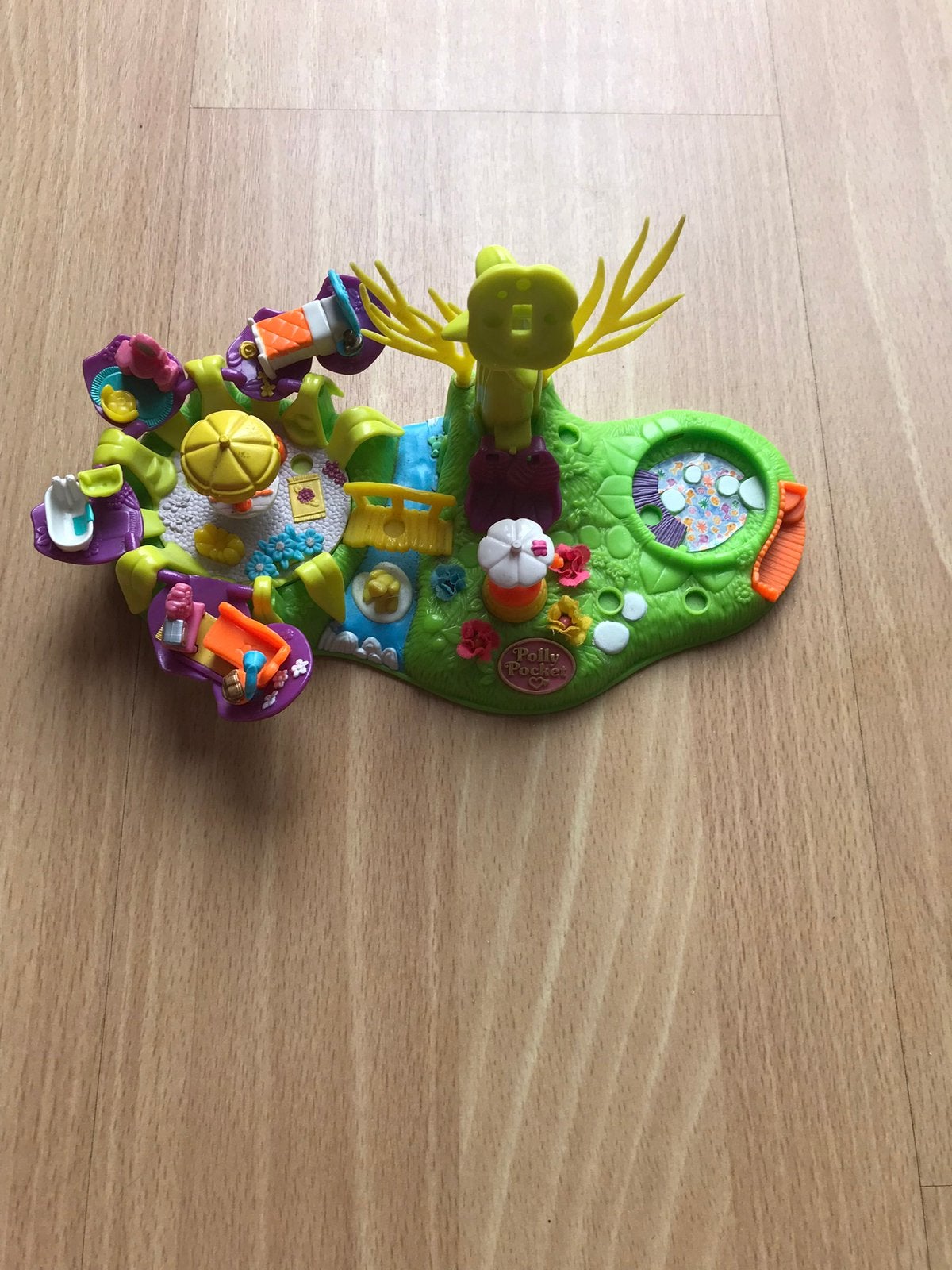 Polly pocket vintage petal village, Ophalen of Verzenden, Zo goed als nieuw