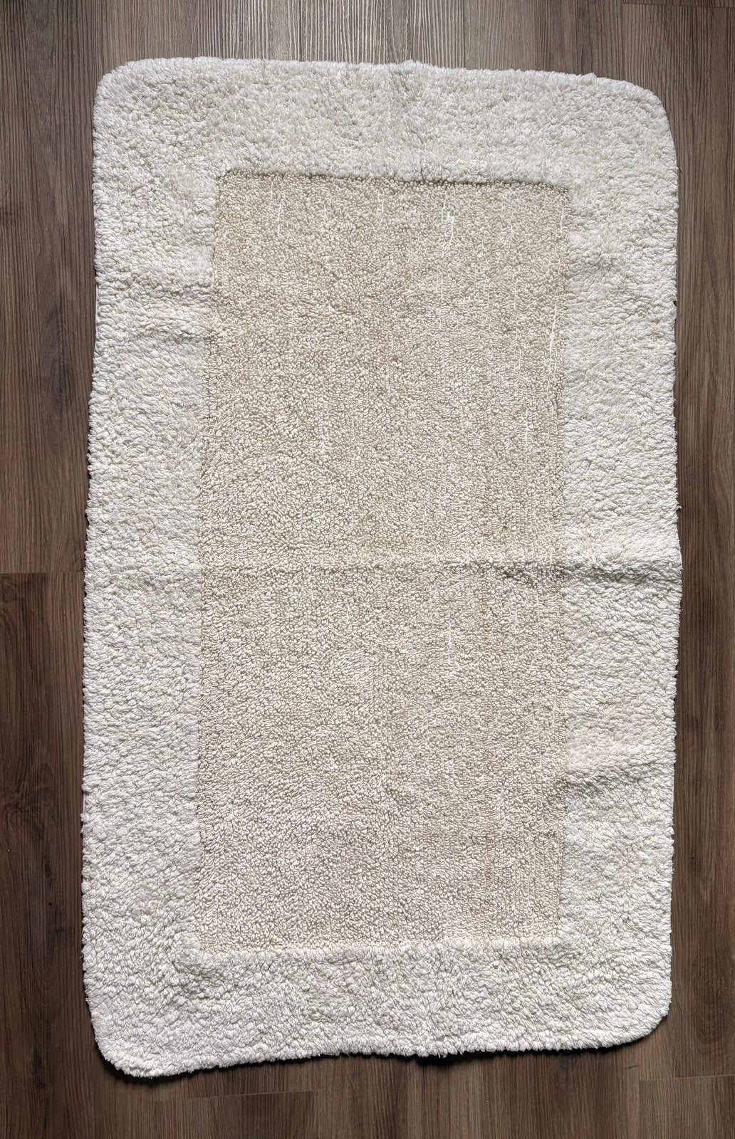 Grote badmat, 118x71 cm, wasbaar op 40 graden, Ophalen, Gebruikt, Beige, Badmat