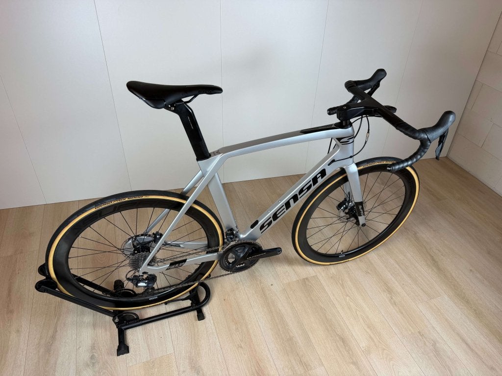 Sensa Giulia EVO - Ultegra - Maat 58 - Supra carbon, 28 inch, Carbon, Info@velostudio.nl, Sensa