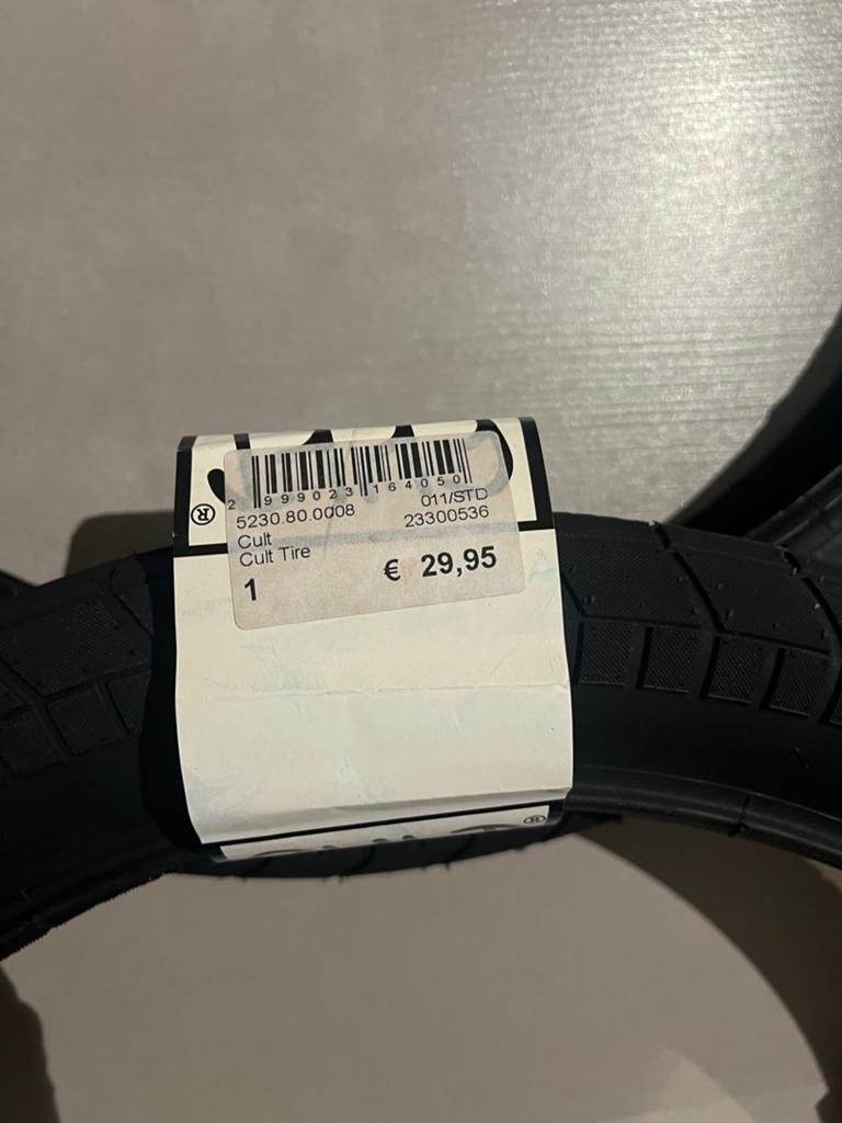 Nieuwe BMX onderdelen - Cult Dehart 2.40" Tread banden, Ophalen, BMX, Band, Nieuw