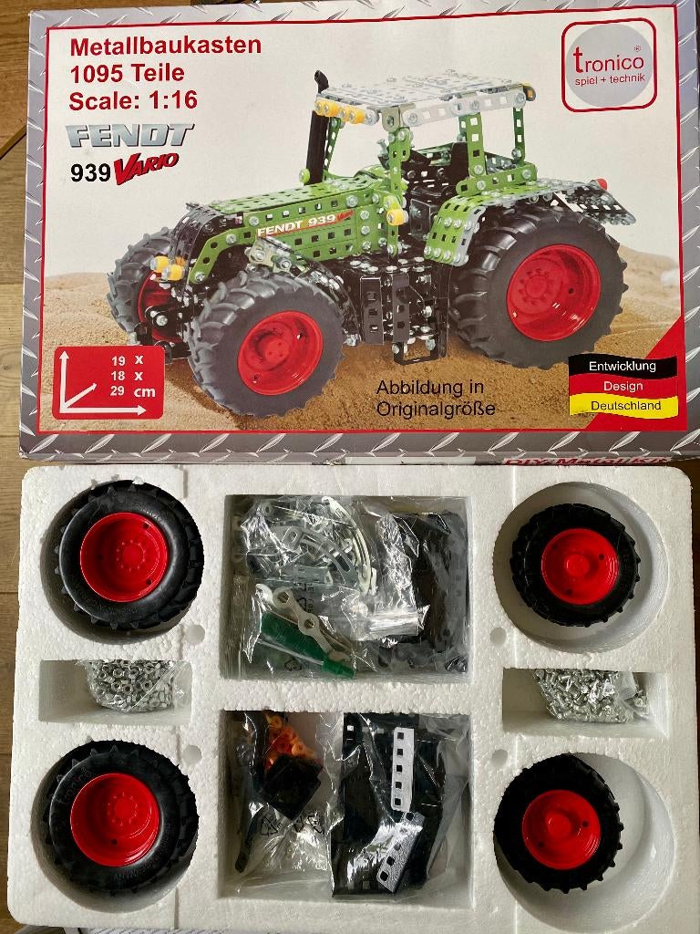 Tronico Tractor Fendt 939 Vario modelbouw (1095 onderdelen), Zo goed als nieuw, Ophalen, Overige merken, Groter dan 1:32