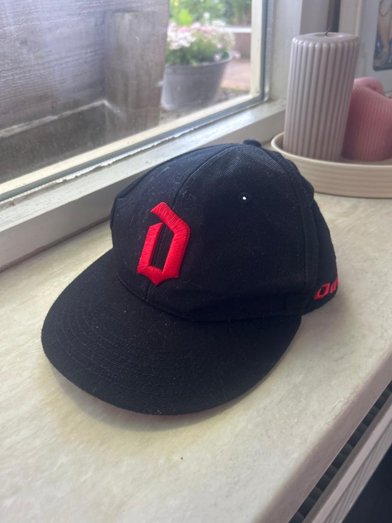Duvel pet - Zwart met rood logo, Ophalen of Verzenden, Zo goed als nieuw, One size fits all, Pet