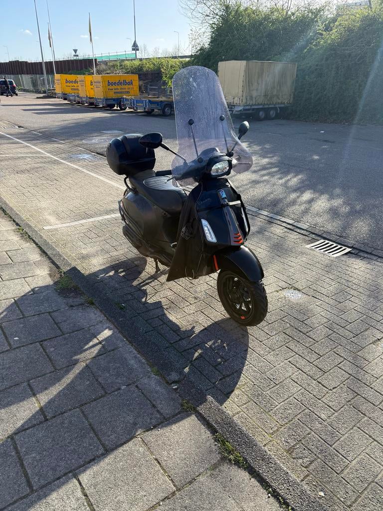 Vespa Sprint 50cc Mat Zwart - Goed Onderhouden Scooter, Ophalen of Verzenden, Gebruikt, Overige typen, Vespa