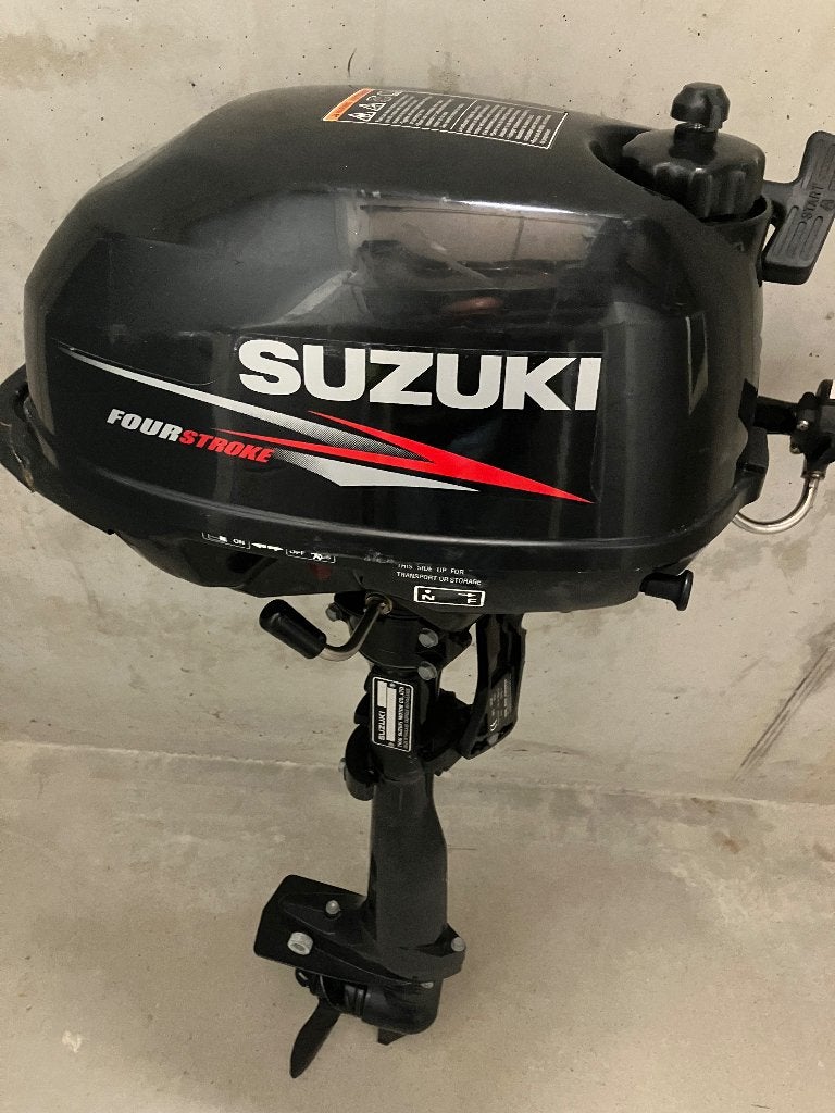Suzuki 2,5 pk buitenboordmotor, Watersport en Boten, Ophalen, Minder dan 5 pk, Viertaktmotor, Zo goed als nieuw