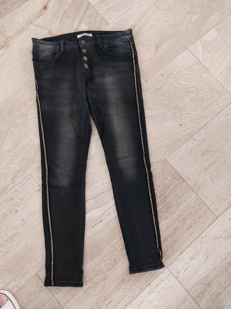Lexxury Jeans Zwart met Gouden Zijstreep - Maat S/36, Kleding | Dames, Zwart, Ophalen of Verzenden, Zo goed als nieuw, W28 - W29 (confectie 36)