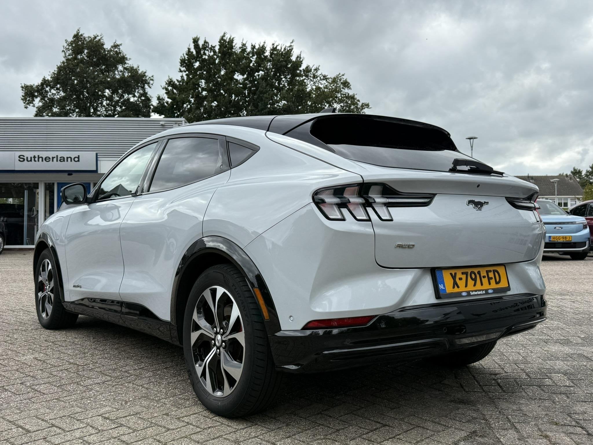 Ford Mustang Mach-E AWD 75 kWh | SoH 94,6% | Trekhaak | Rond, Auto's, Gebruikt, Origineel Nederlands, Mustang, 269 pk