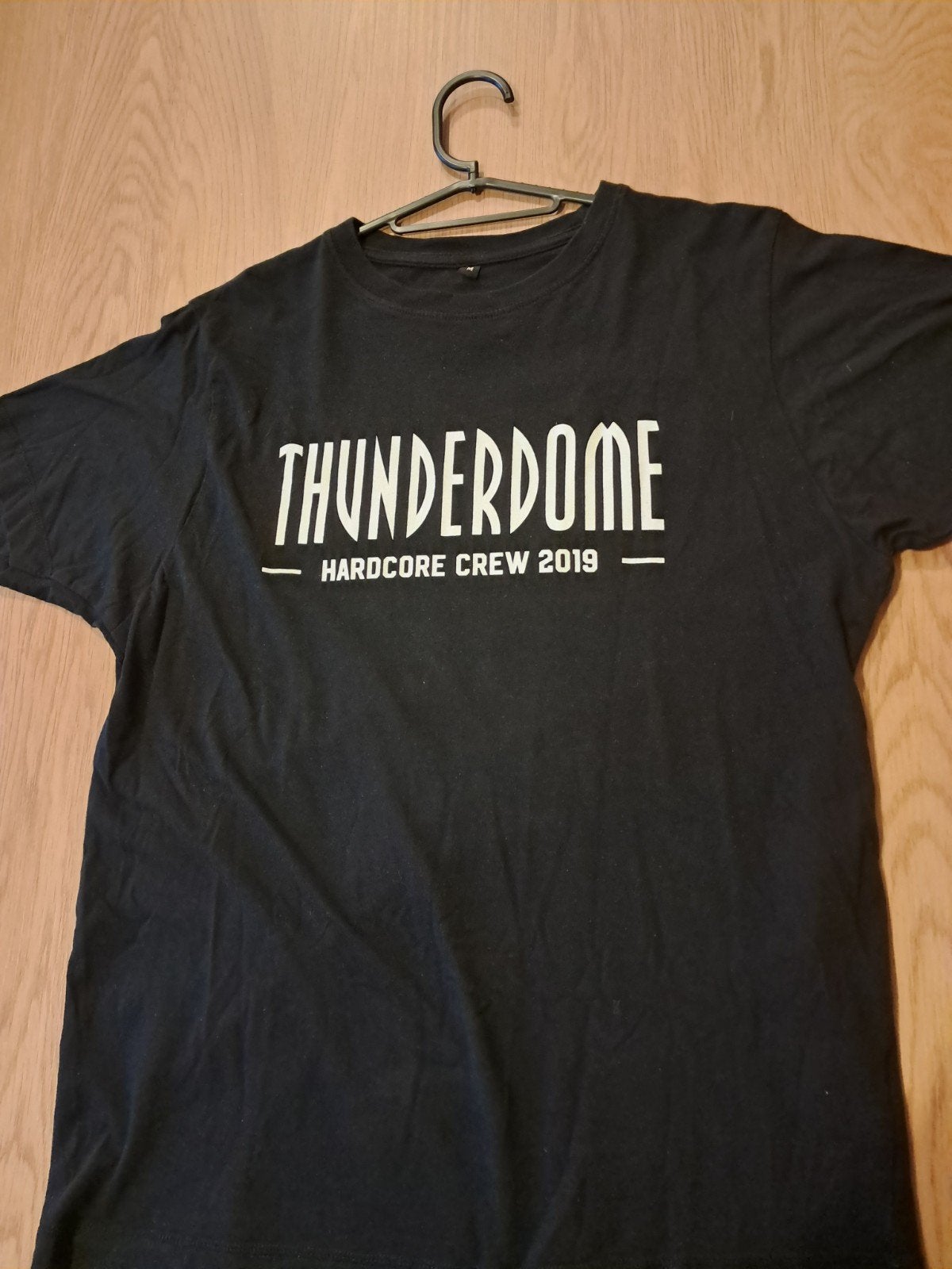 Thunderdome Hardcore Crew 2019 T-shirt  Maat M, Ophalen of Verzenden, Zo goed als nieuw, Maat 52/54 (L), Zwart