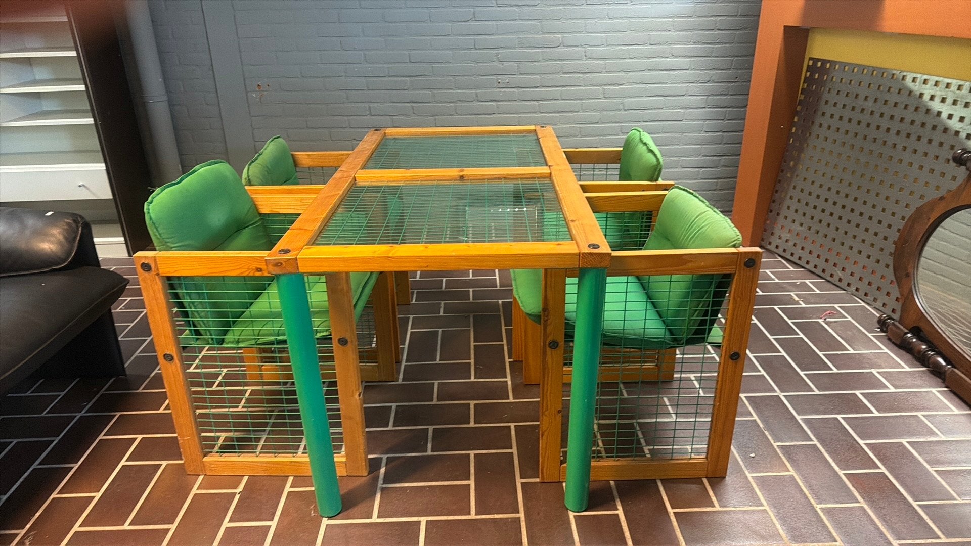 Postmoderne IKEA Sälen Eethoek Knut & Marianne Hagberg, Ophalen
