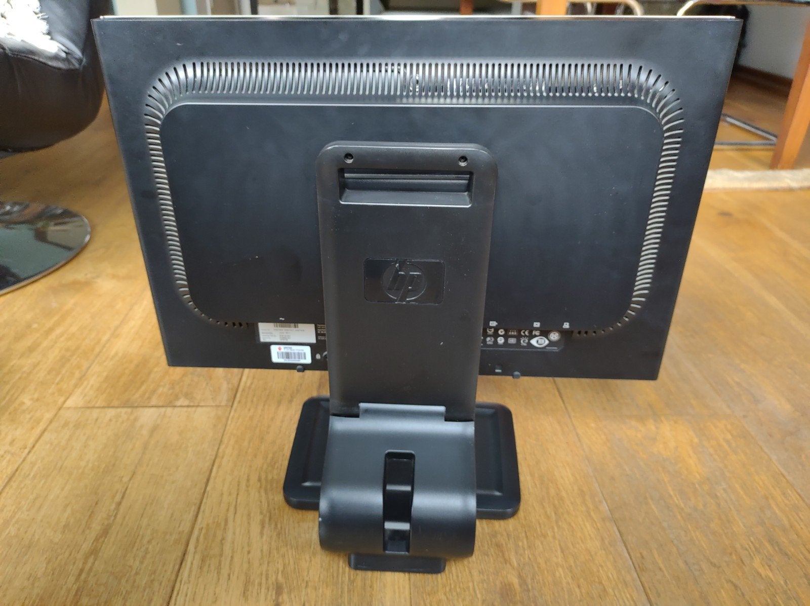 2x HP LA2205WG monitor inclusief kabels, Computers en Software, IPS, In hoogte verstelbaar, DisplayPort, Ophalen of Verzenden