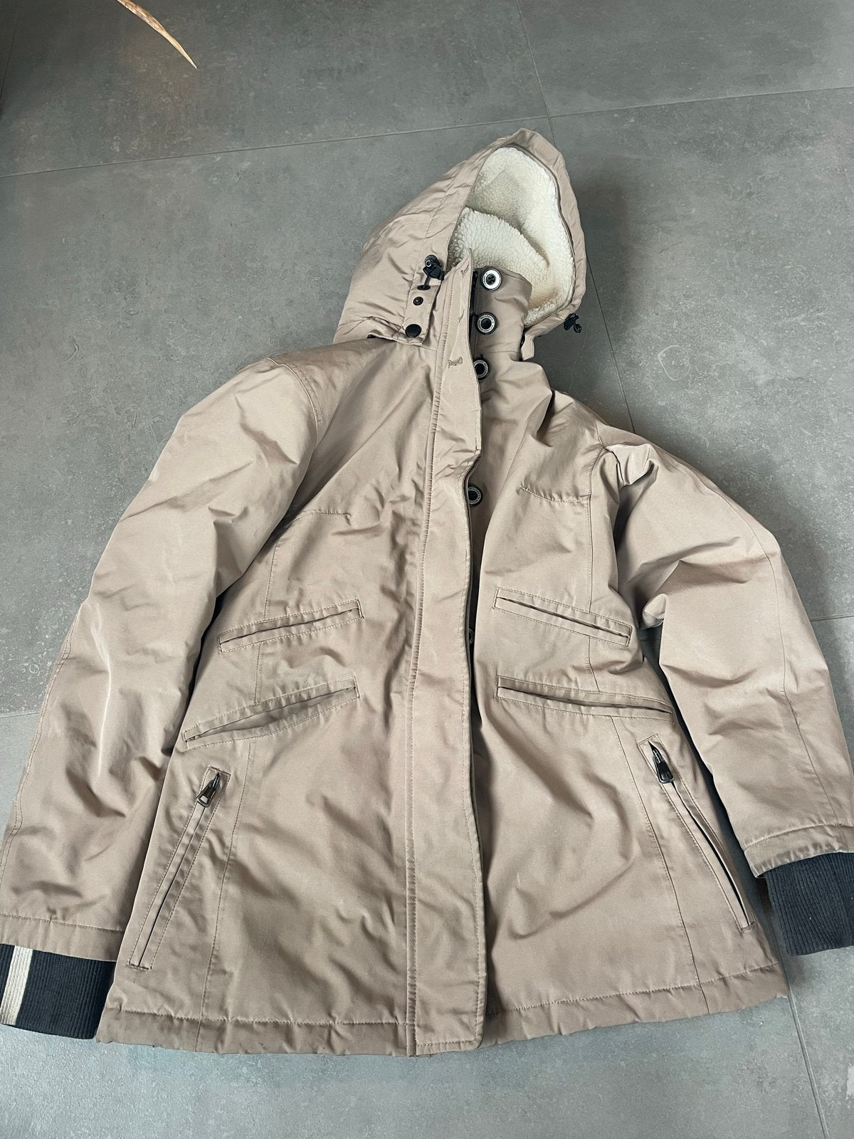 Wellensteyn Winterjas met capuchon - Zo goed als nieuw, Ophalen of Verzenden, Zo goed als nieuw, Maat 36 (S), Beige