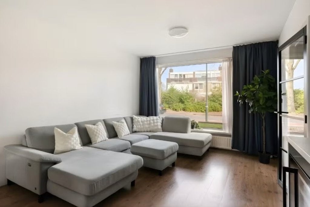 MOET VOOR 16 AUGUSTUS WEG | Luxe Hoekbank | Relax en Slaap, Ophalen, 250 tot 300 cm, Gebruikt, Hoekbank