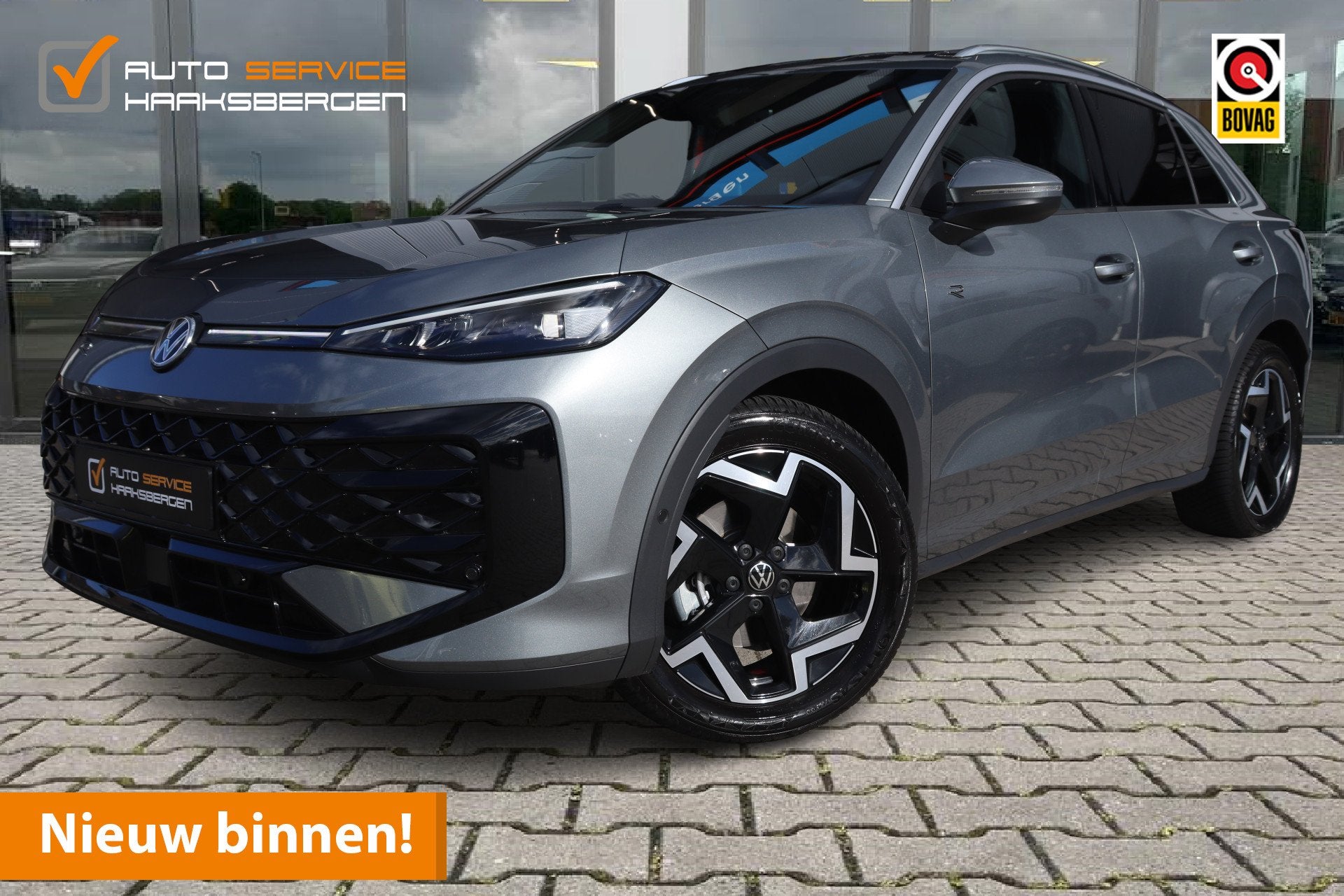 Volkswagen T-Roc 1.5 eTSI R-Line | Camera | ACC | Winter Pak, Auto's, 1374 kg, Zwart, 4 cilinders, 150 pk