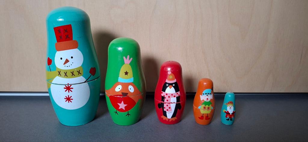 Leuke set van 5 houten stapelpoppetjes / matroesjka's, Ophalen of Verzenden, Zo goed als nieuw, Jongen of Meisje