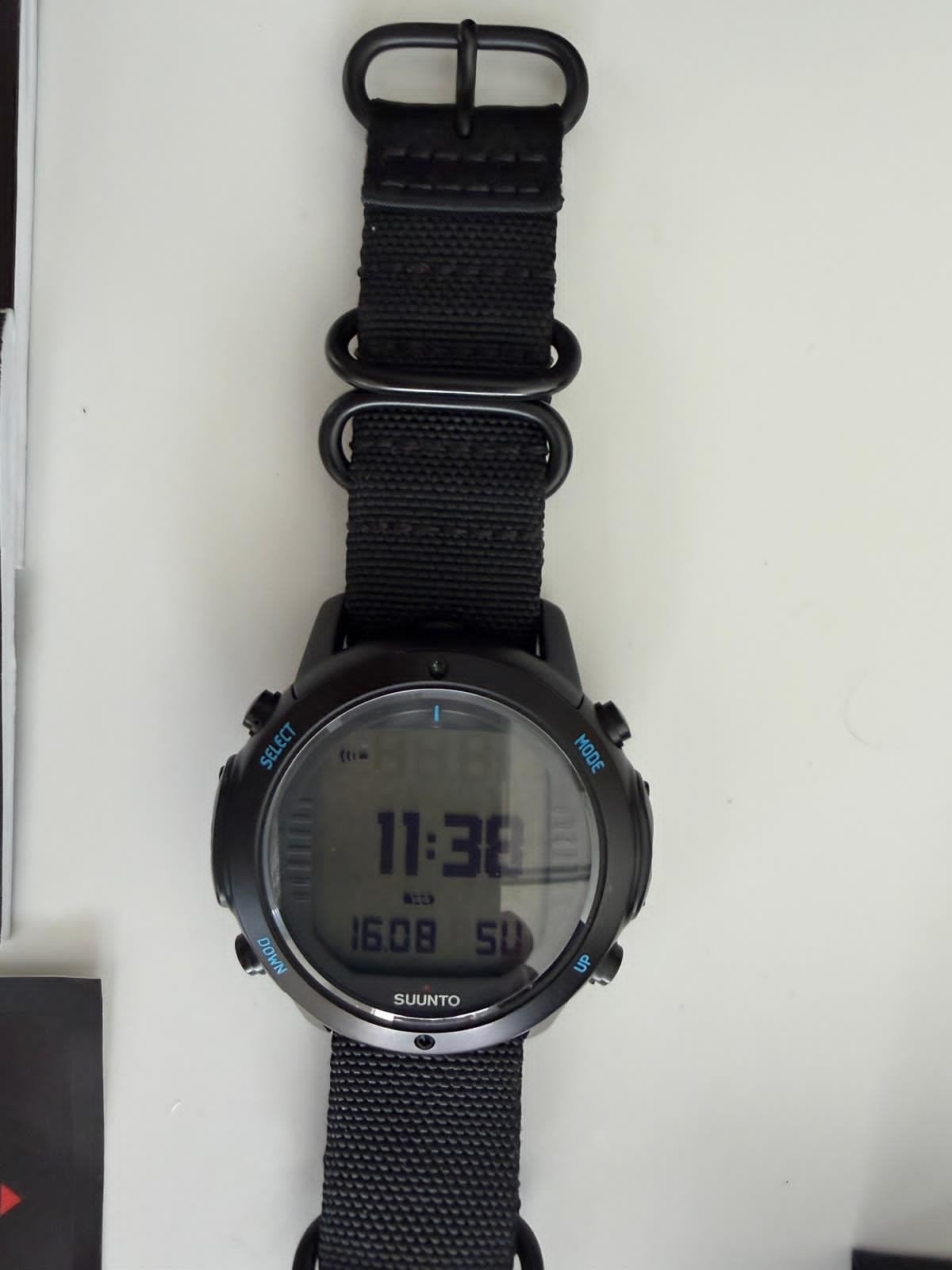 Suunto D6i Novo Black Zulu duikcomputer met zender, Zwart, Ophalen of Verzenden, Zo goed als nieuw, Suunto