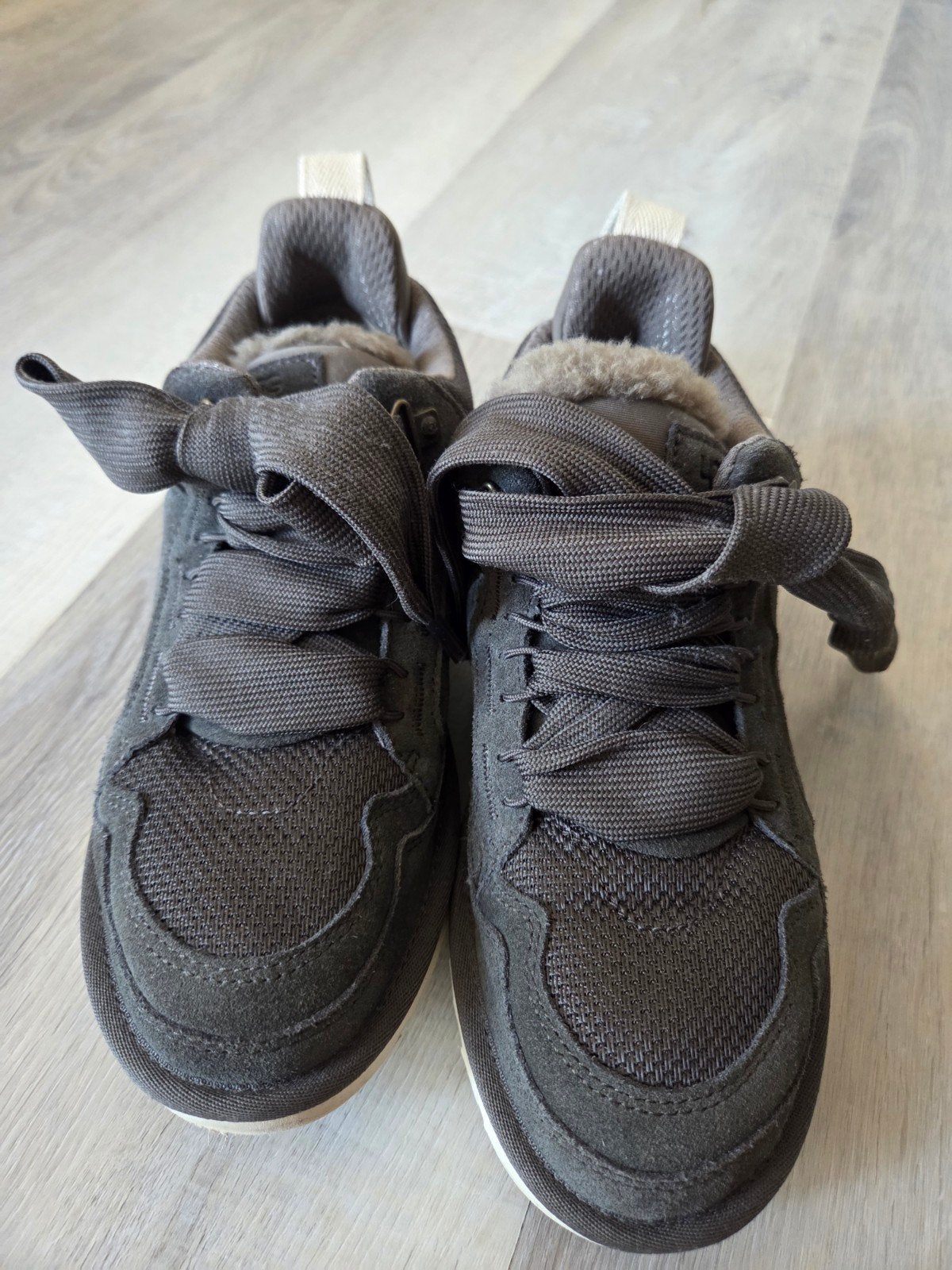 UGG sneakers nieuw!, UGG, Ophalen, Nieuw