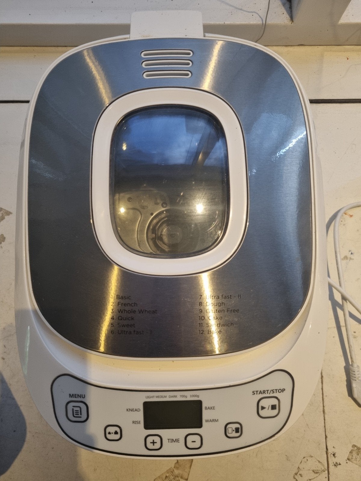 Domo Broodbakmachine - Wit - Met Kijkvenster, 800 tot 1200 gram deeg, Zo goed als nieuw, Kijkvenster, Ophalen