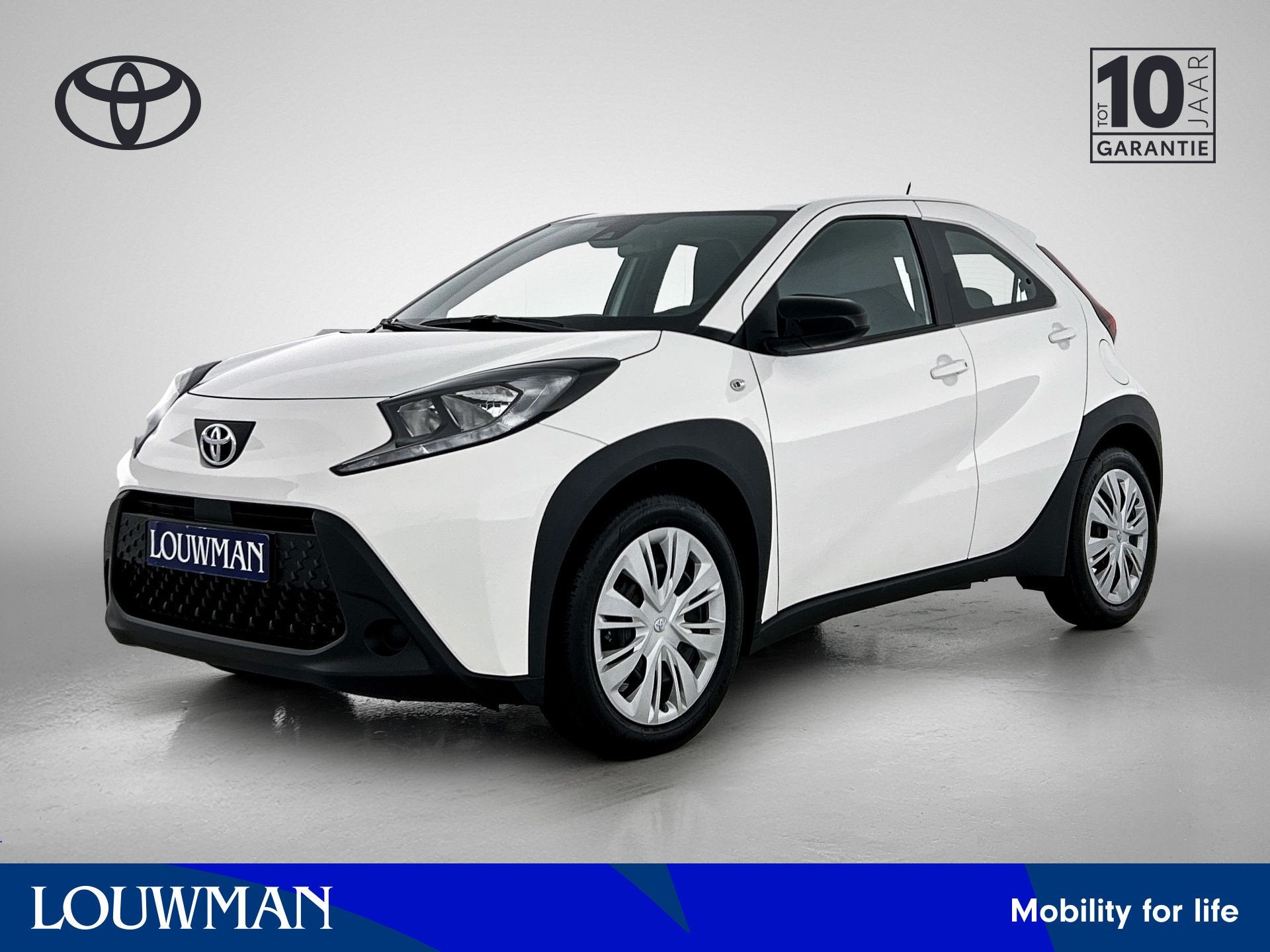 Toyota Aygo X 1.0 VVT-i MT Play *NIEUW* | Direct leverbaar!, Auto's, 12 maanden, Stof, Euro 6, 920 kg