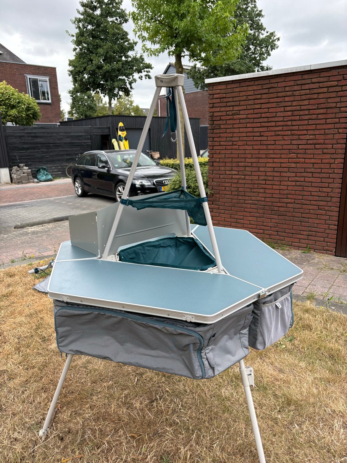 Handige buitenkeuken voor op de camping - veel opbergruimte, Caravans en Kamperen, Kampeeraccessoires, Ophalen, Zo goed als nieuw