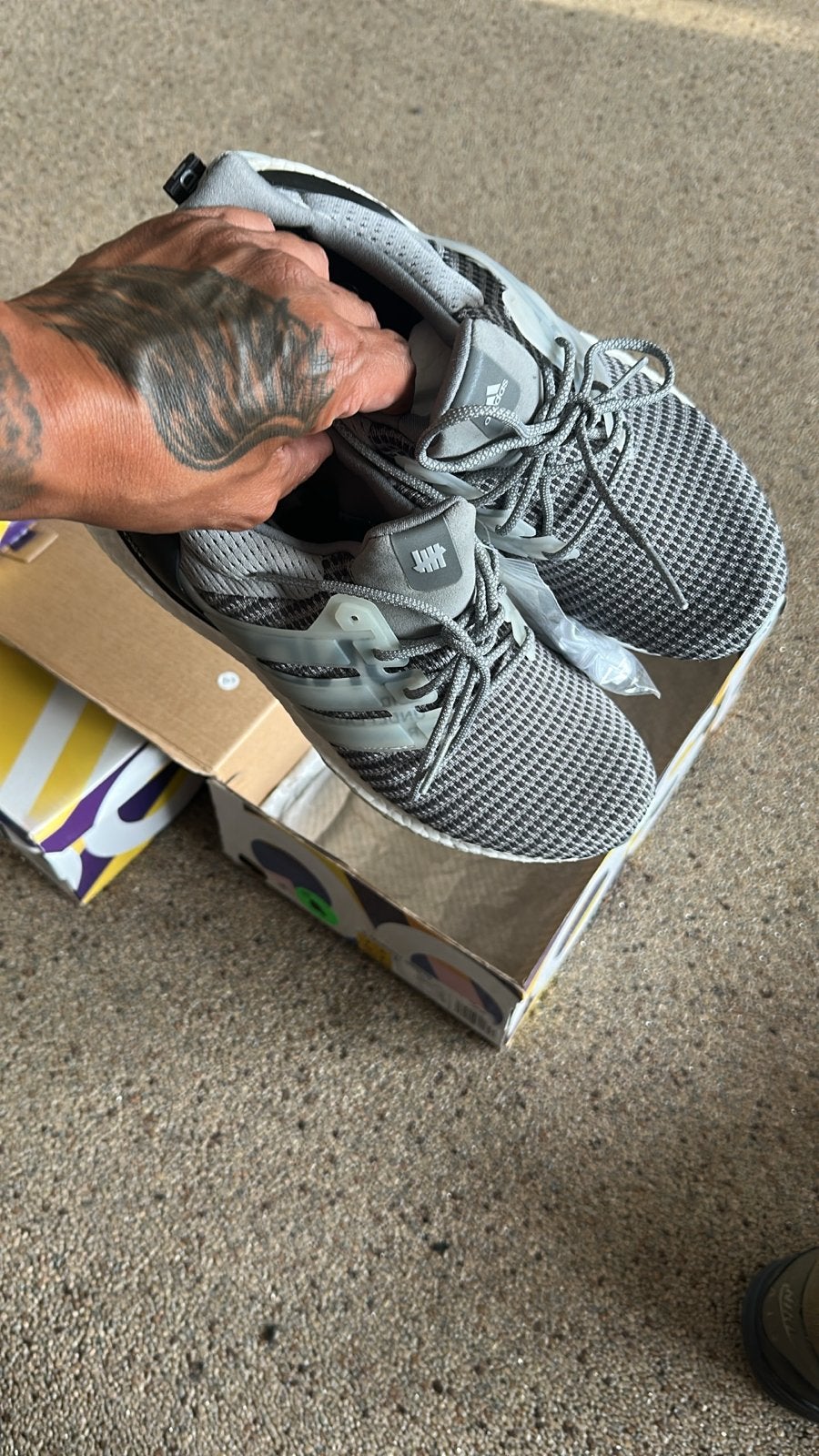 Adidas Ultraboost UNDFTD CG7148 - Maat 42, Adidas AG – adidas Europe World of Sports Adi-Dassler-Straße 1 91074 Herzogenaurach Duitsland