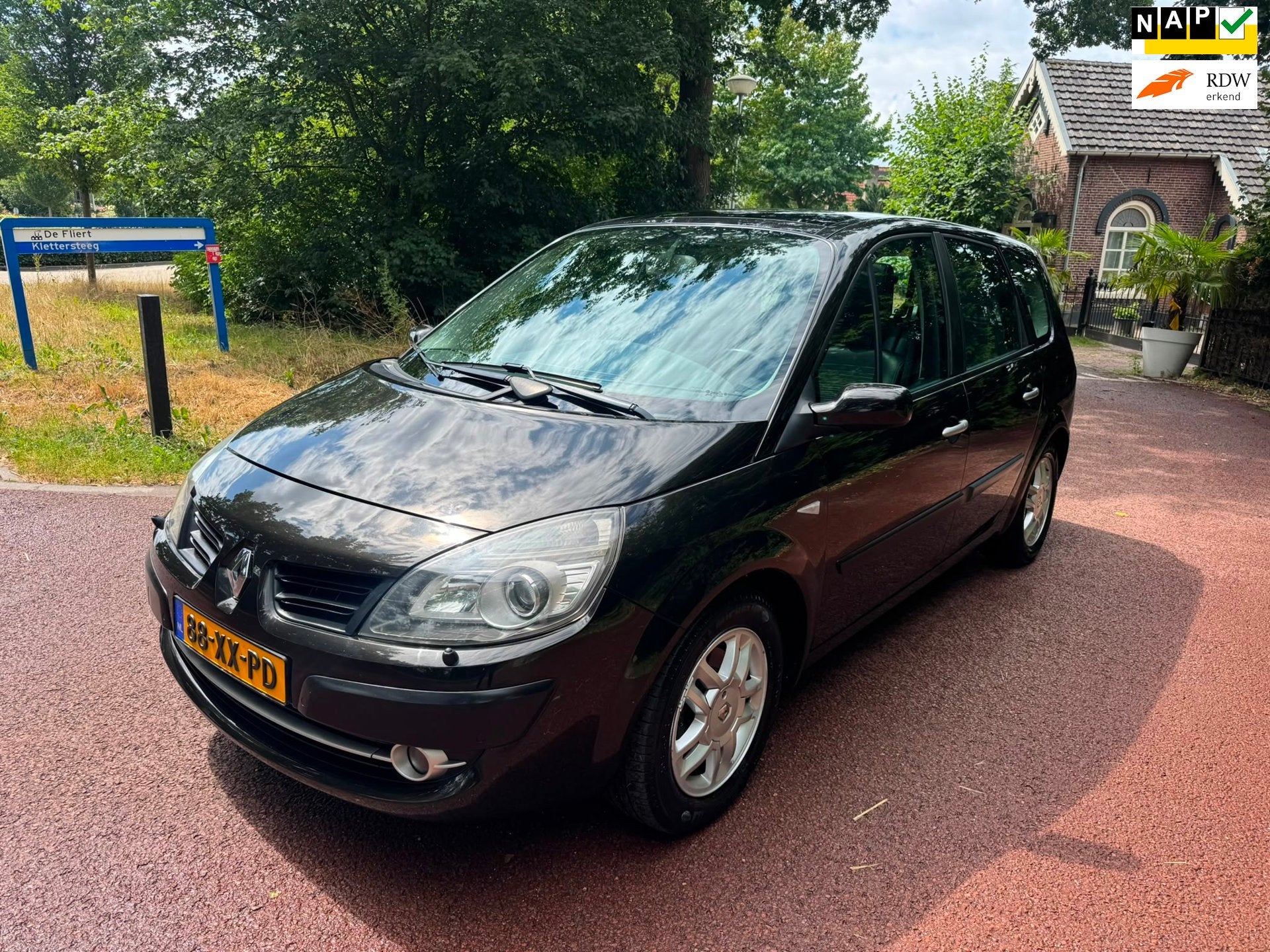 Renault Grand Scénic 2.0-16V Tech Line / Navi / Pano / Auto, Auto's, 1998 cc, 135 pk, Gebruikt, 4 cilinders