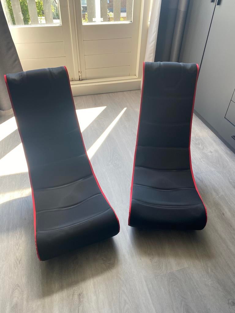 2 x BluMill gamestoel met ingebouwde Bluetooth en speakers, Huis en Inrichting, Stoelen, Ophalen, Zo goed als nieuw, Zwart, Twee