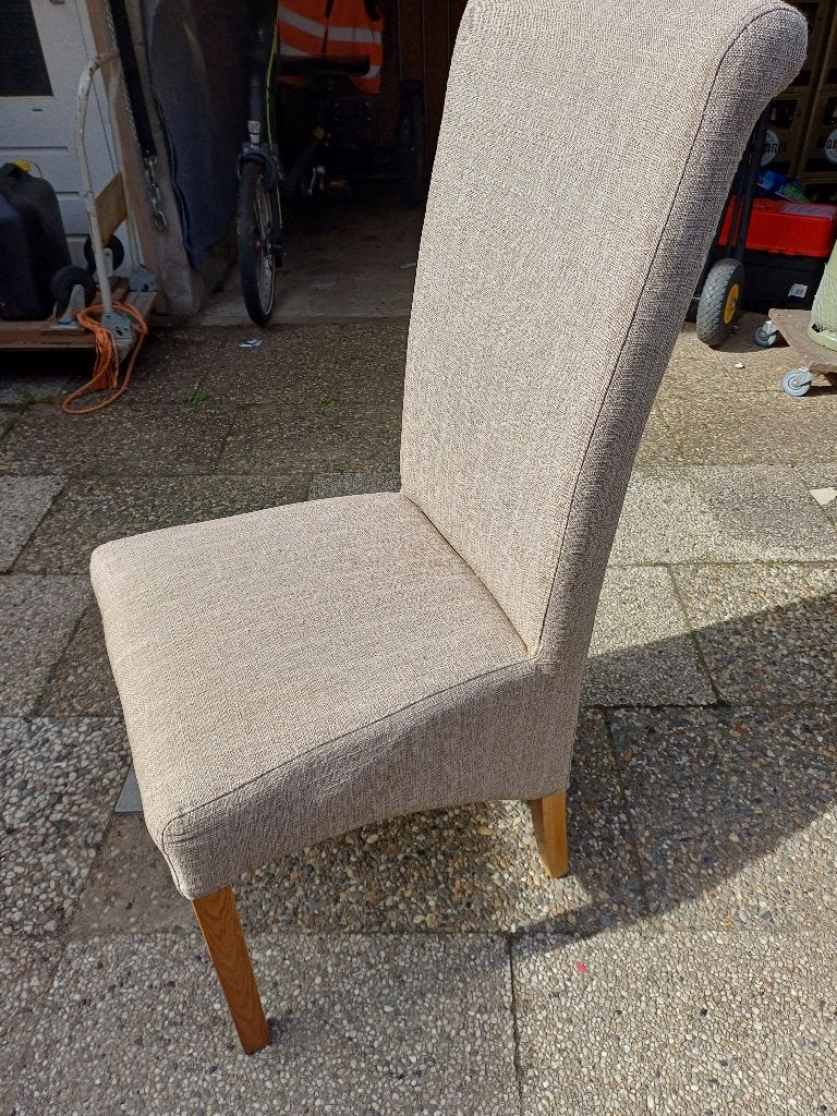 gratis 5 nette eetkamerstoelen, Huis en Inrichting, Gebruikt, Vijf, Zes of meer stoelen, Ophalen, Eetkamerstoelen