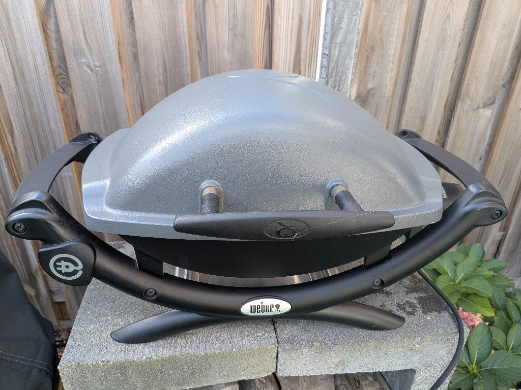 Weber Q1400, Tuin en Terras, Ophalen, Zo goed als nieuw, Weber