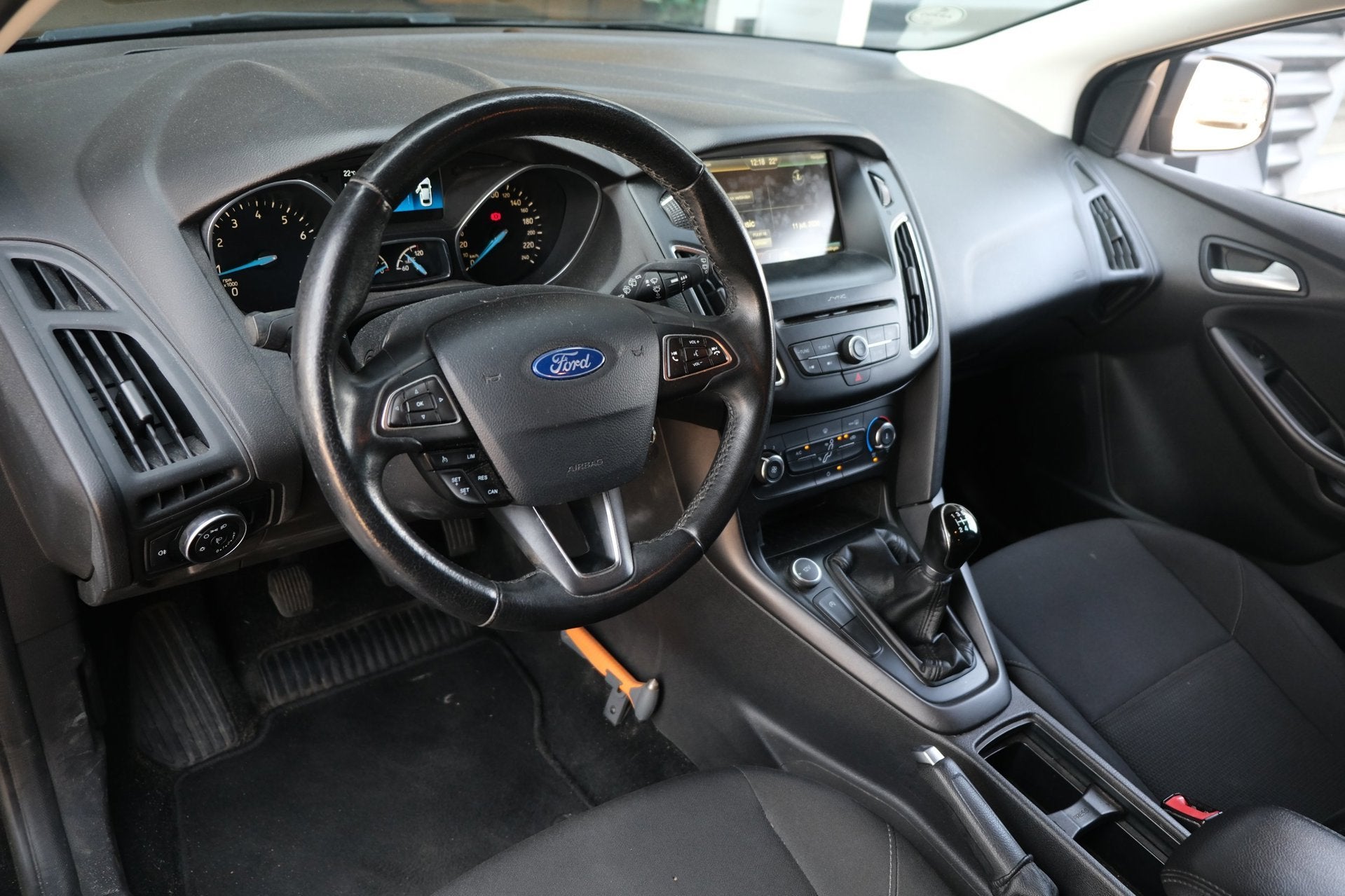Ford Focus 1.0 Trend Edition 101PK Navi Airco PDC, Gebruikt, Euro 6, 635 kg, Zwart