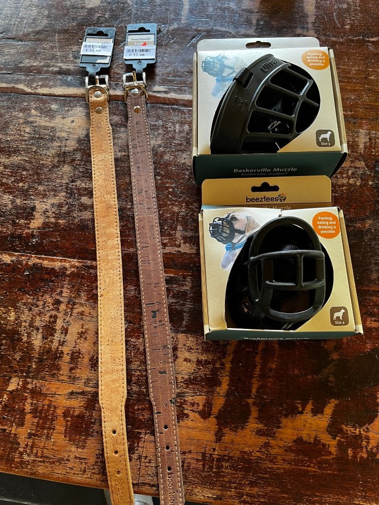 2 halsbanden en 2 muzzles maat 4 en maat 5 Beezteez, Beeztees, Ophalen of Verzenden, Nieuw, Muilkorf
