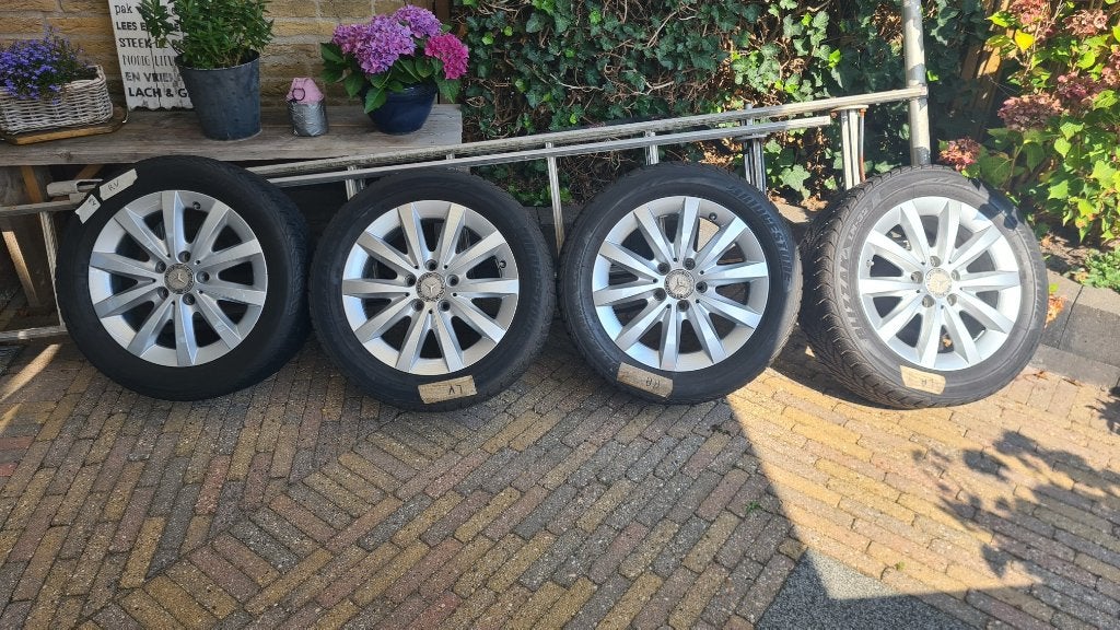Mercedes velgen met winterbanden 4 stuks, Ophalen, Gebruikt, 16 inch, Banden en Velgen