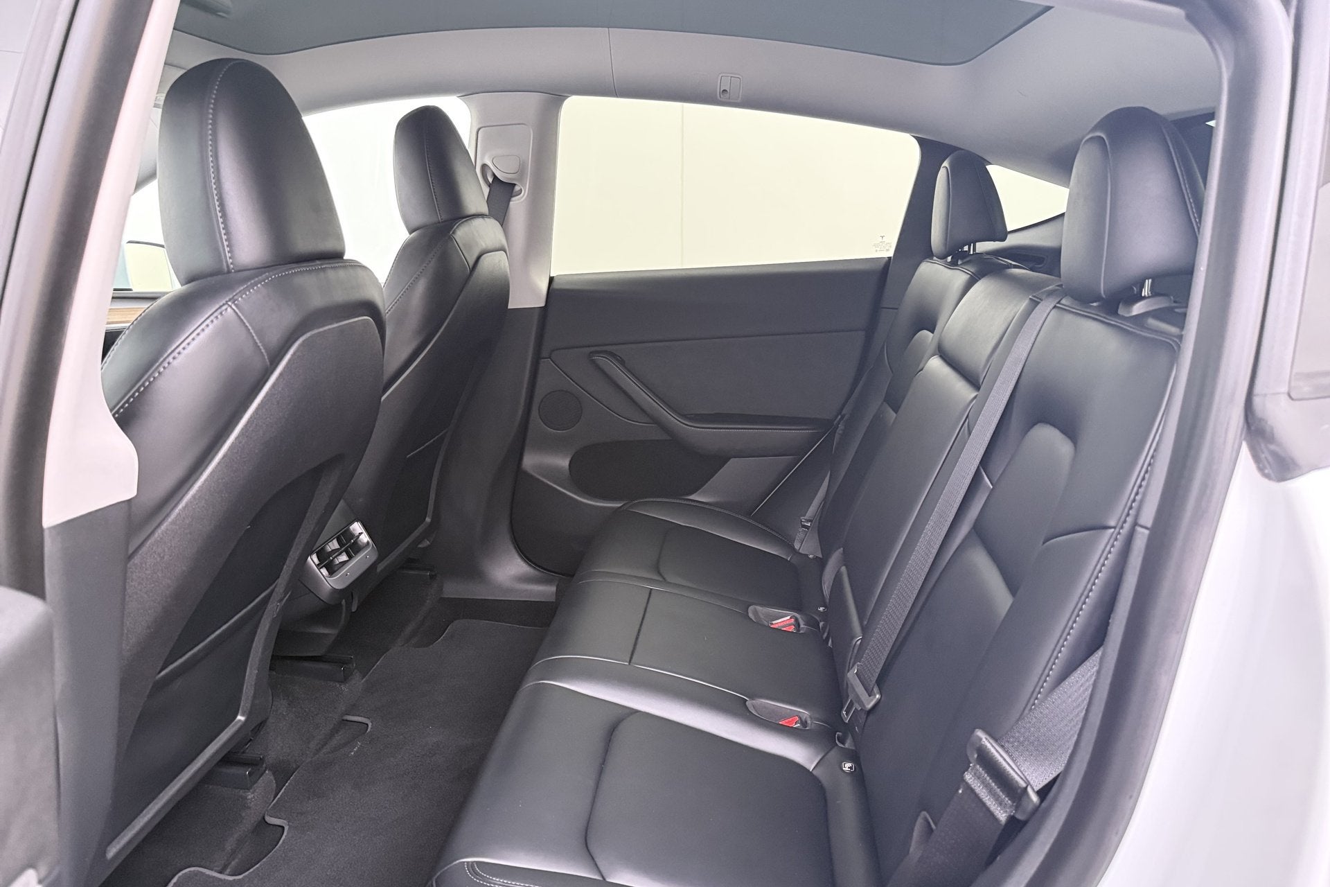 Foto 13 van Tesla Model Y RWD 58 kWh (92%SOH) Full Self-Driving Capabili