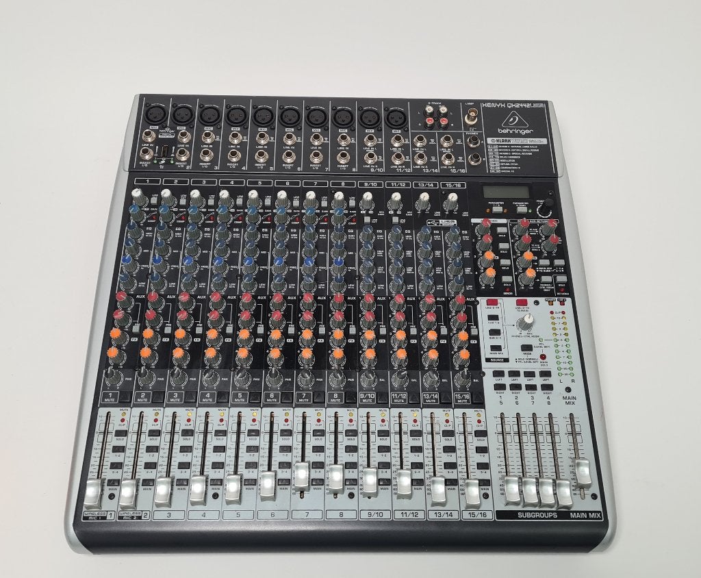 Behringer Xenyx QX2442 USB 24 Kanaals Mengpaneel, Ophalen of Verzenden, Gebruikt, 20 kanalen of meer